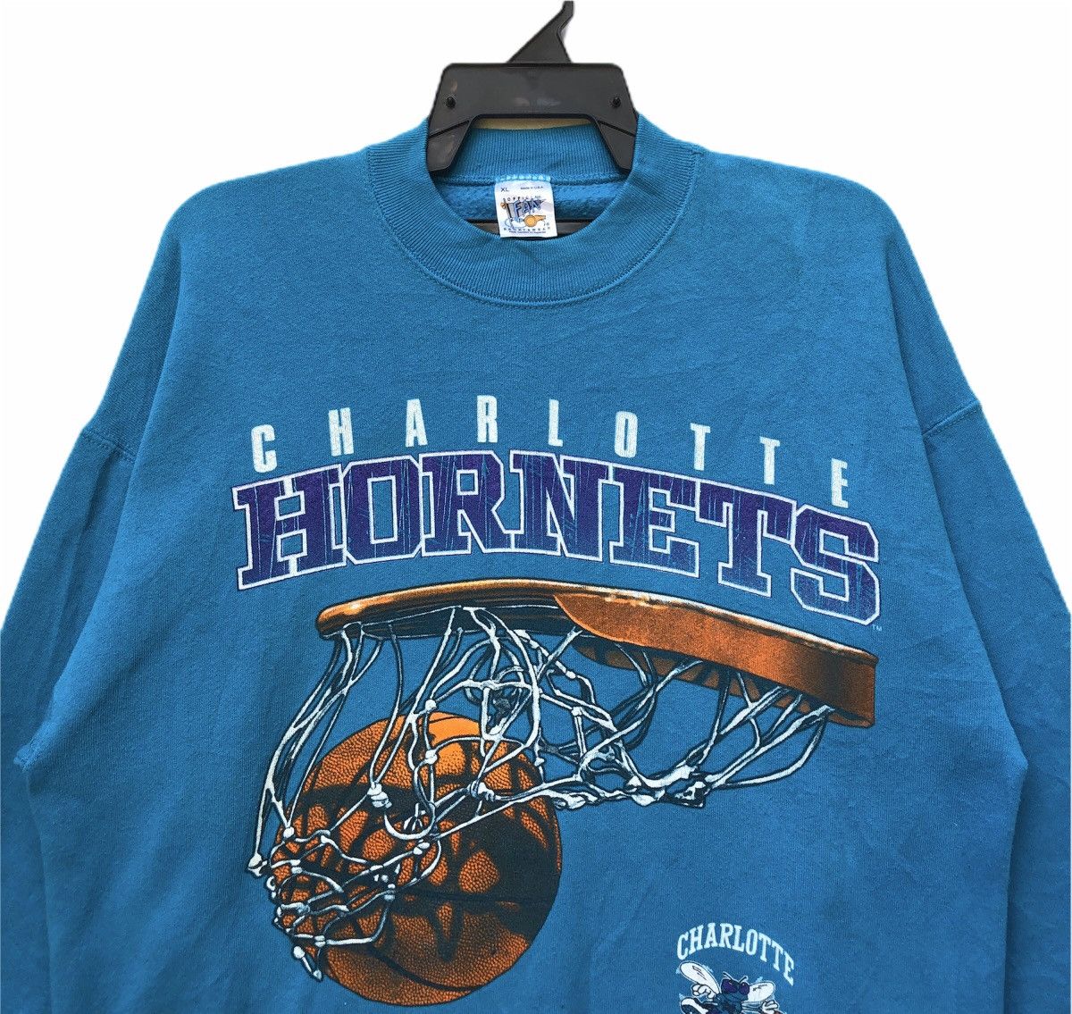 NBA Vintage 90s Charlotte Hornets NBA Crewneck XL Size US XL / EU 56 / 4 - 2 Thumbnail