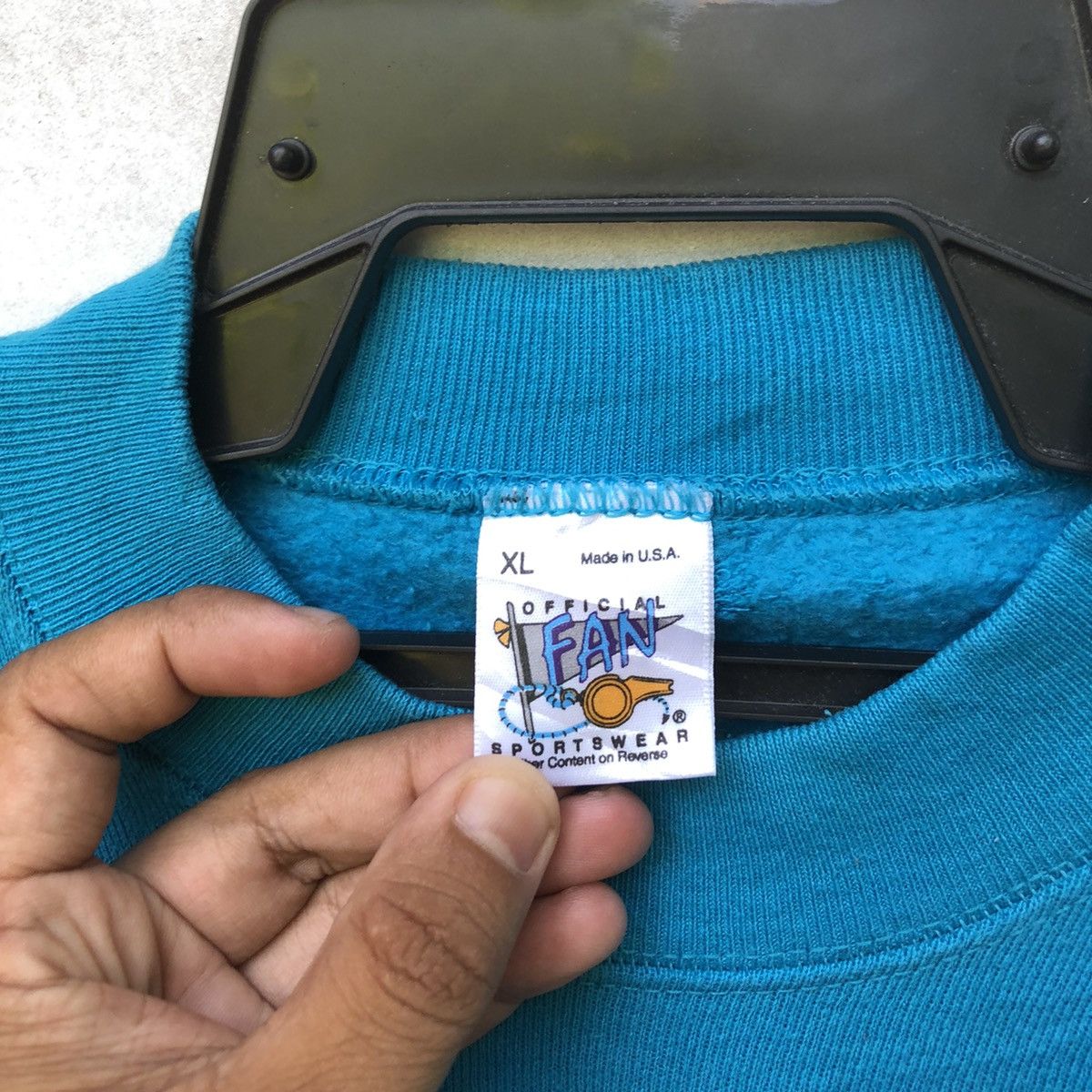 NBA Vintage 90s Charlotte Hornets NBA Crewneck XL Size US XL / EU 56 / 4 - 5 Thumbnail