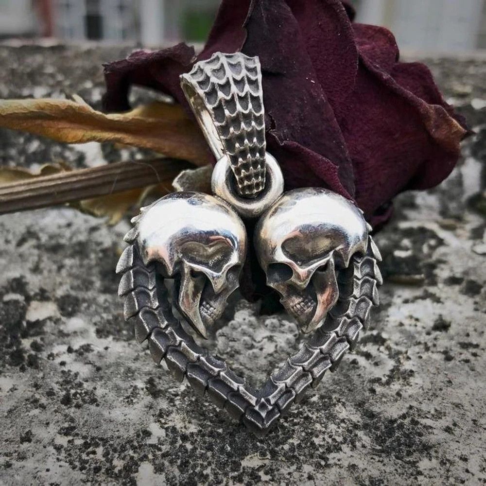Jewelry Unique Double Skull Heart Pendant Necklace Size ONE SIZE - 2 Thumbnail