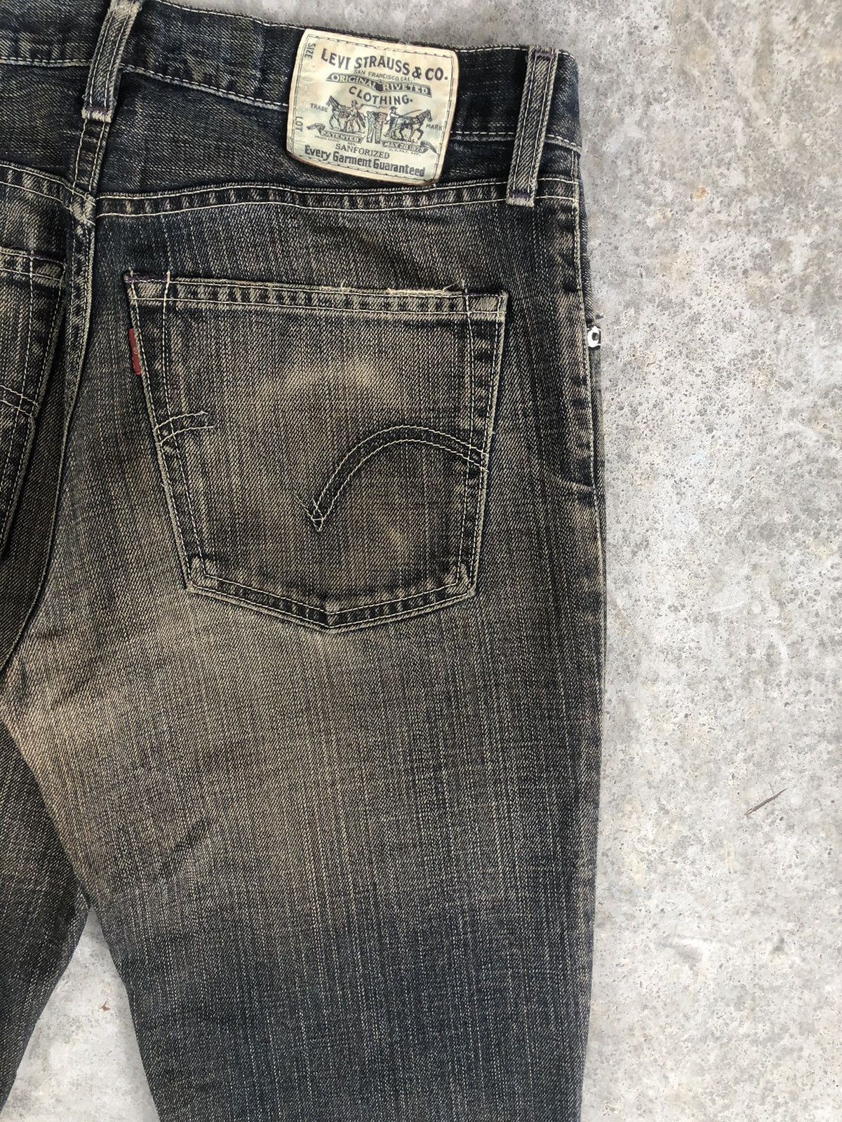 Levi's Vintage Levi’s 507 Distressed Jeans Flared Jeans Mudwash Size US 31 - 10 Thumbnail