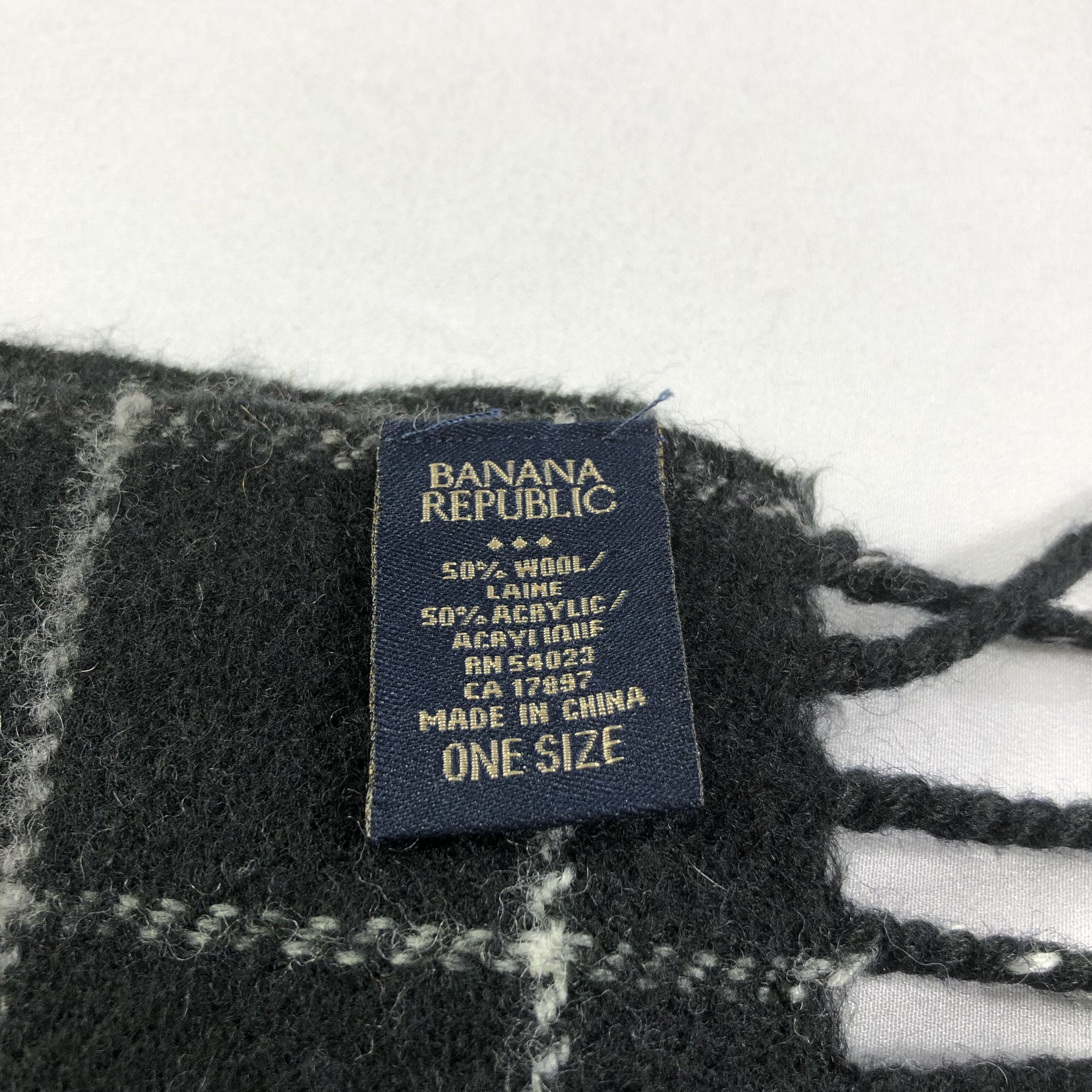 Banana Republic Banana Republic Reversible Wool Scarf Muffler V1410 Size ONE SIZE - 5 Thumbnail
