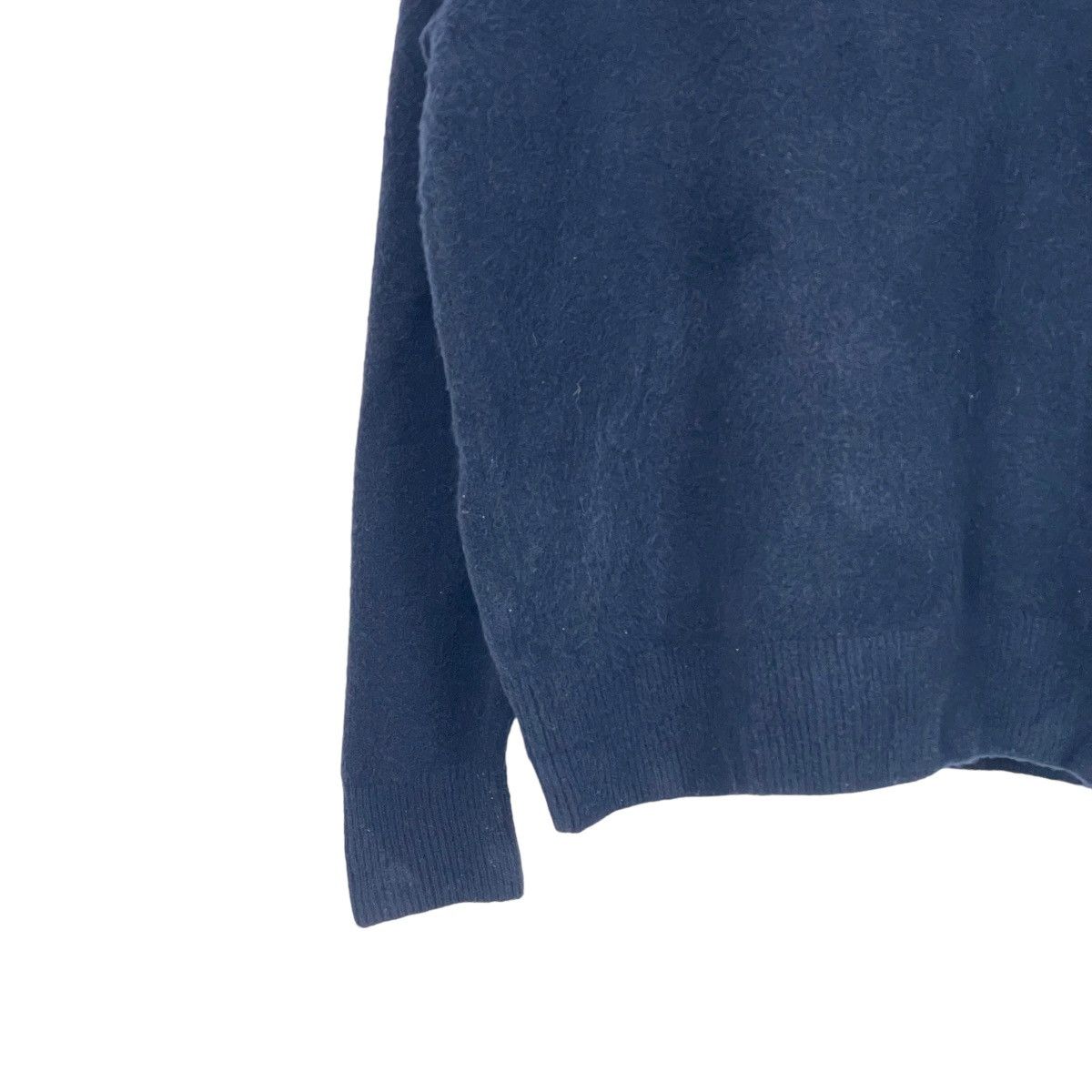 JW Anderson × Uniqlo 🔥LAST PRICE🔥 J.W.Anderson X Uniqlo Wool Sweater Size US L / EU 52-54 / 3 - 2 Thumbnail