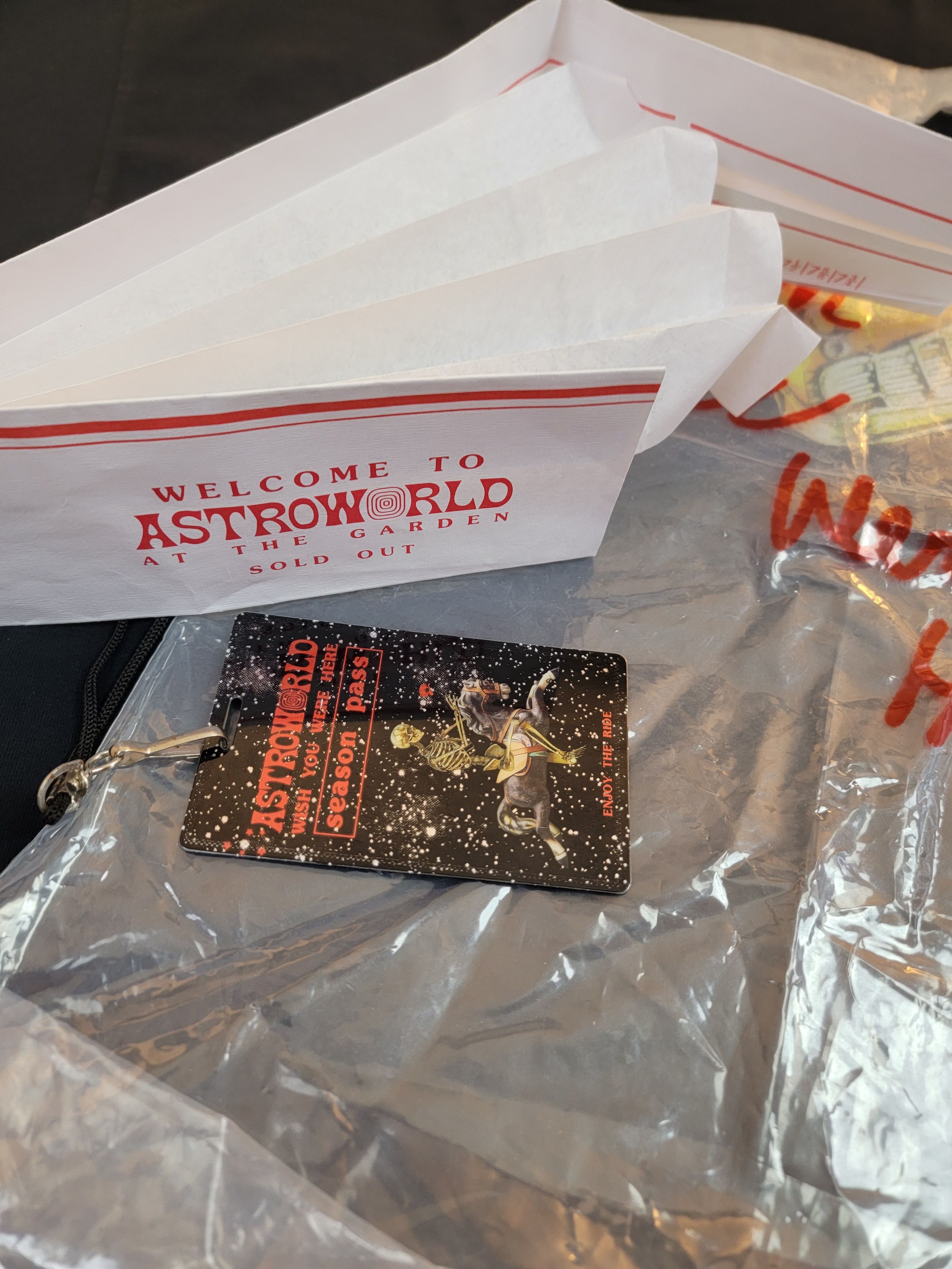 Travis Scott Travis Scott Astroworld Wish You Were Here Tee Size US L / EU 52-54 / 3 - 11 Thumbnail