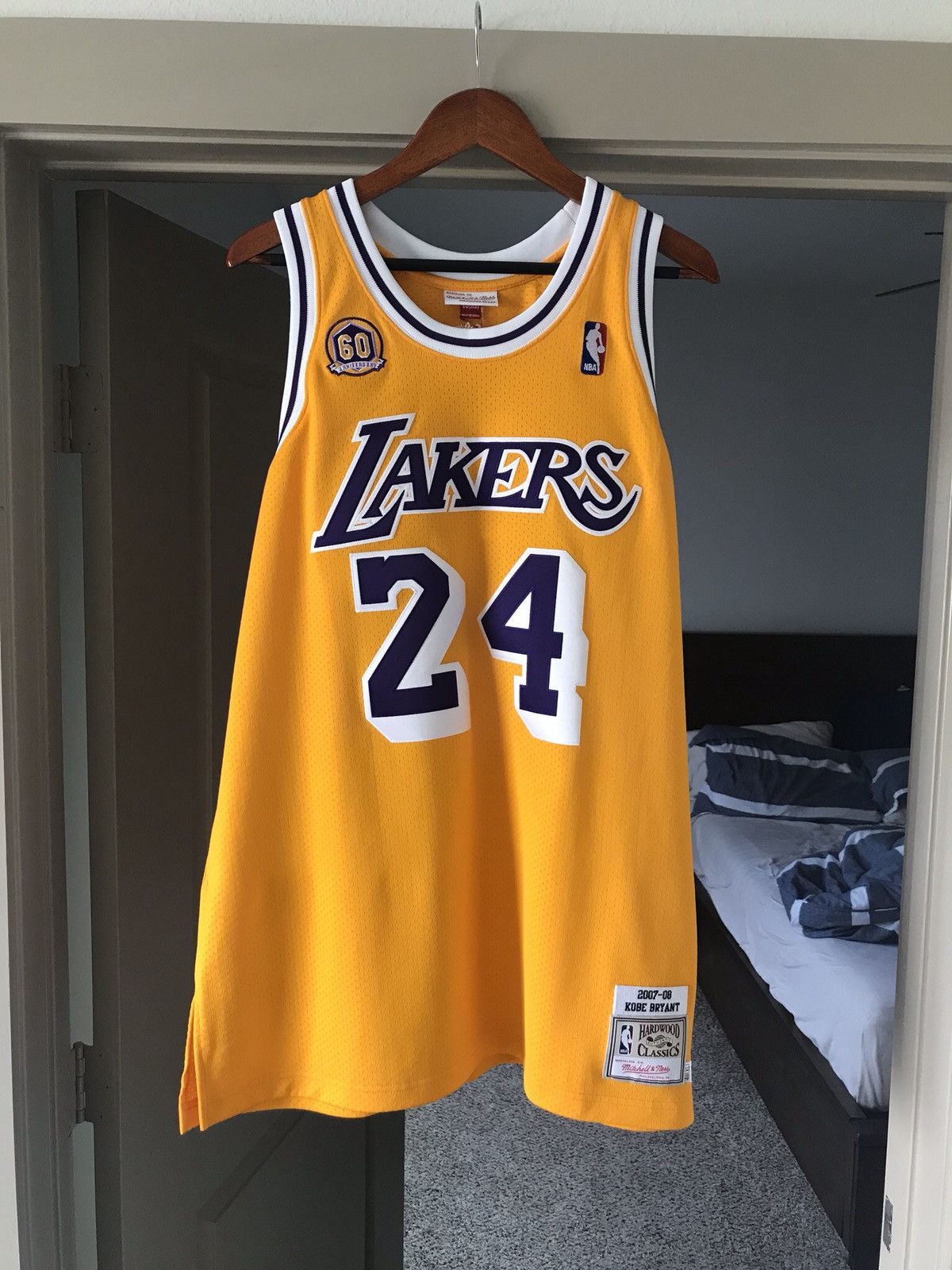 KOBE BRYANT Los Angeles LAKERS 60th Anniversary 2007 MITCHELL & NESS Jersey  M 40