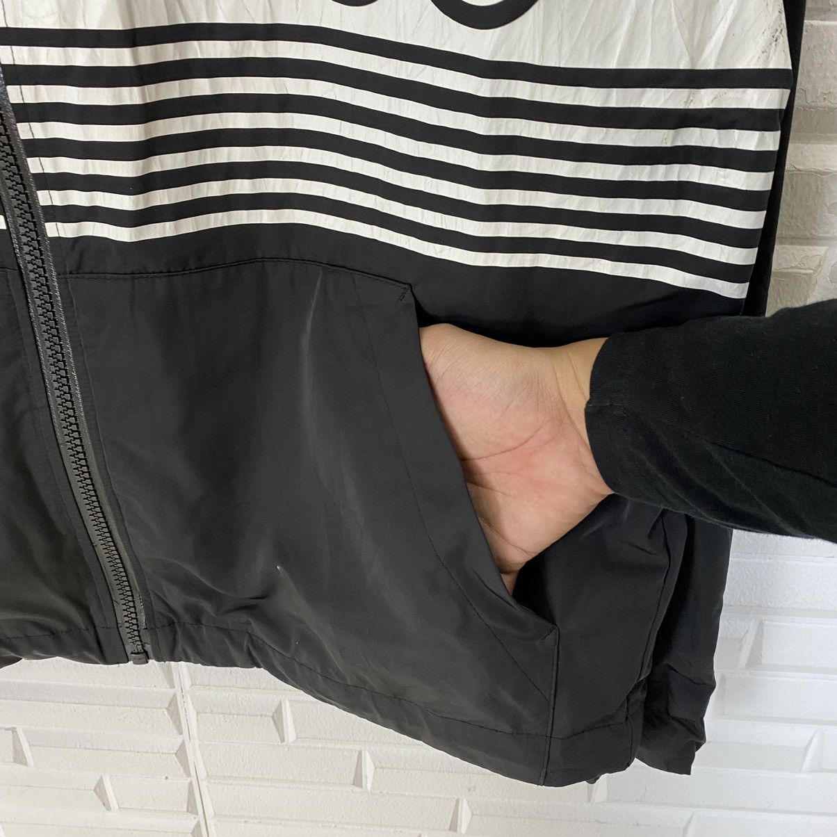 Kodak Photographer Kodak By H&M Windbreaker Waterproof Hooded Size US L / EU 52-54 / 3 - 15 Thumbnail
