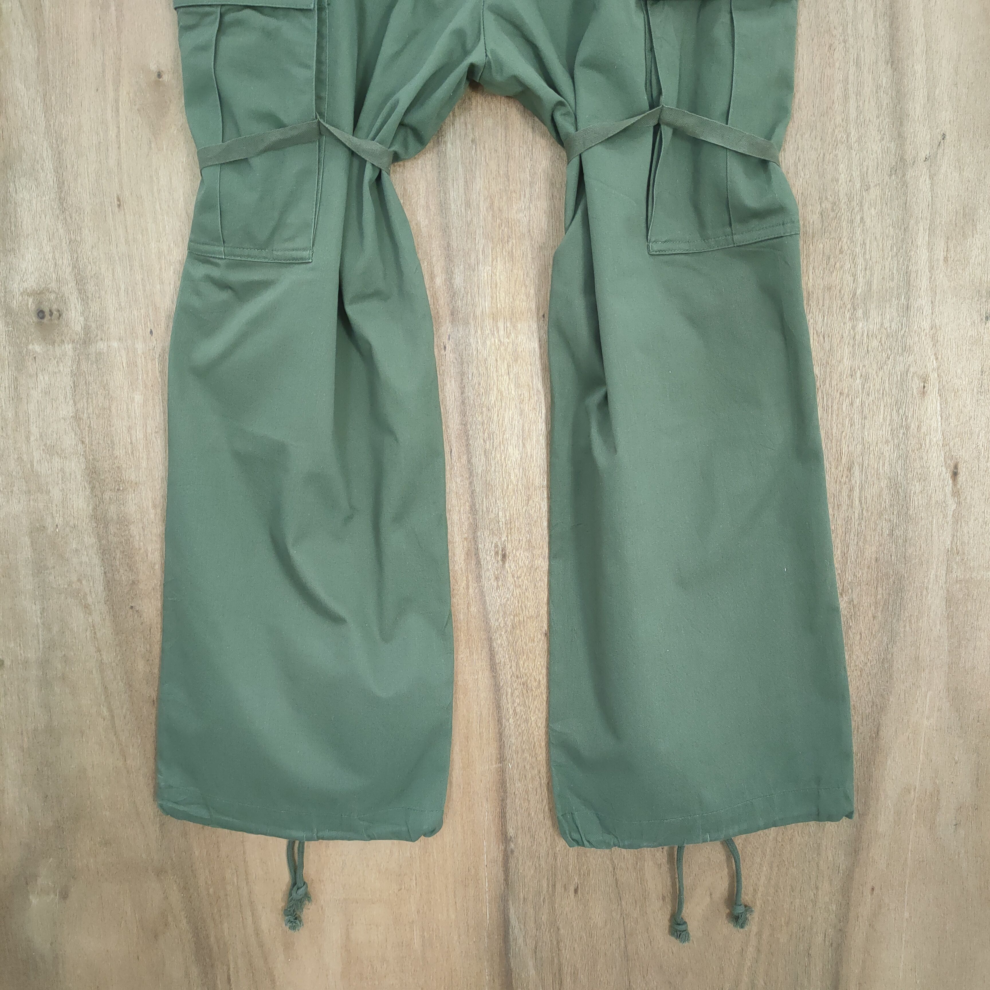 Japanese Brand VINTAGE JAPANESE BRAND BONDAGE CARGO PANTS Size US 34 / EU 50 - 10 Thumbnail