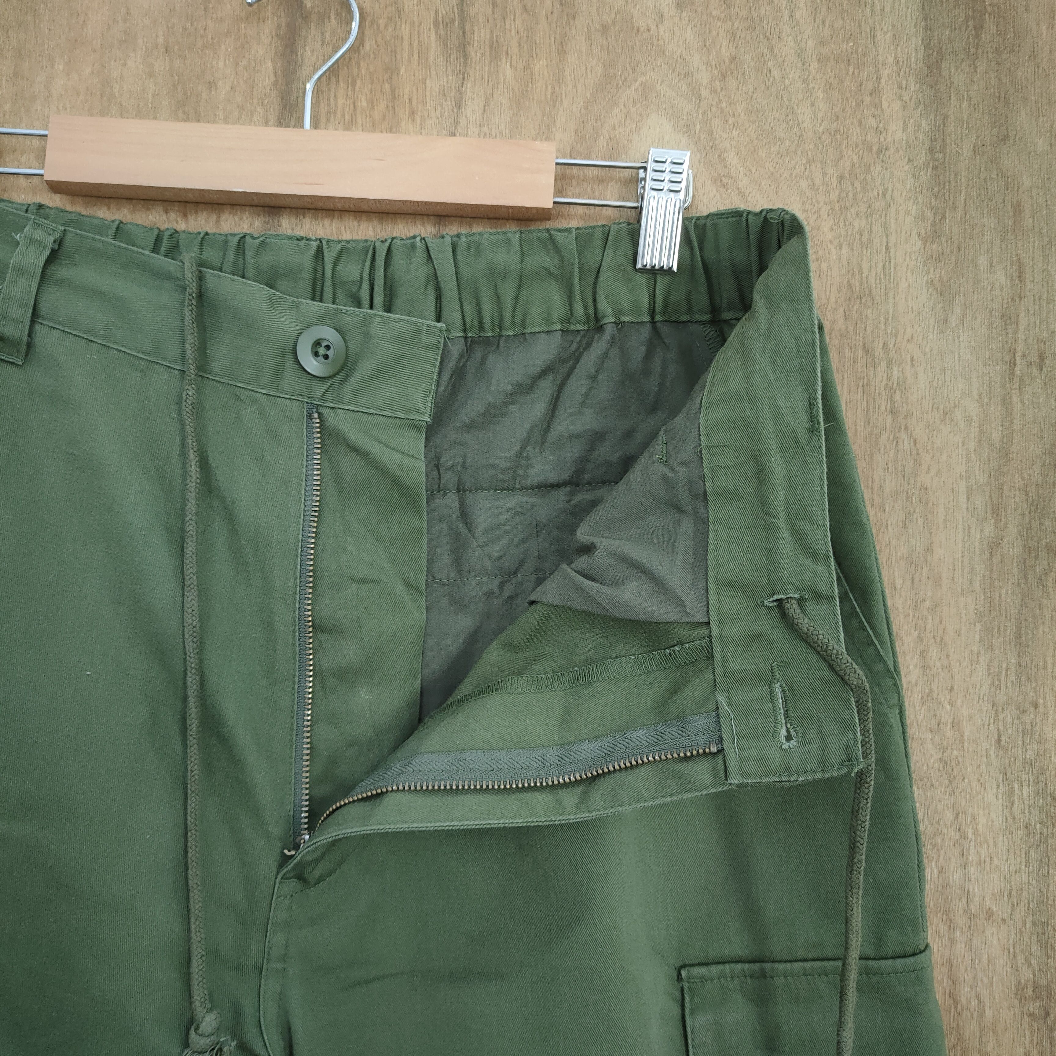 Japanese Brand VINTAGE JAPANESE BRAND BONDAGE CARGO PANTS Size US 34 / EU 50 - 13 Thumbnail