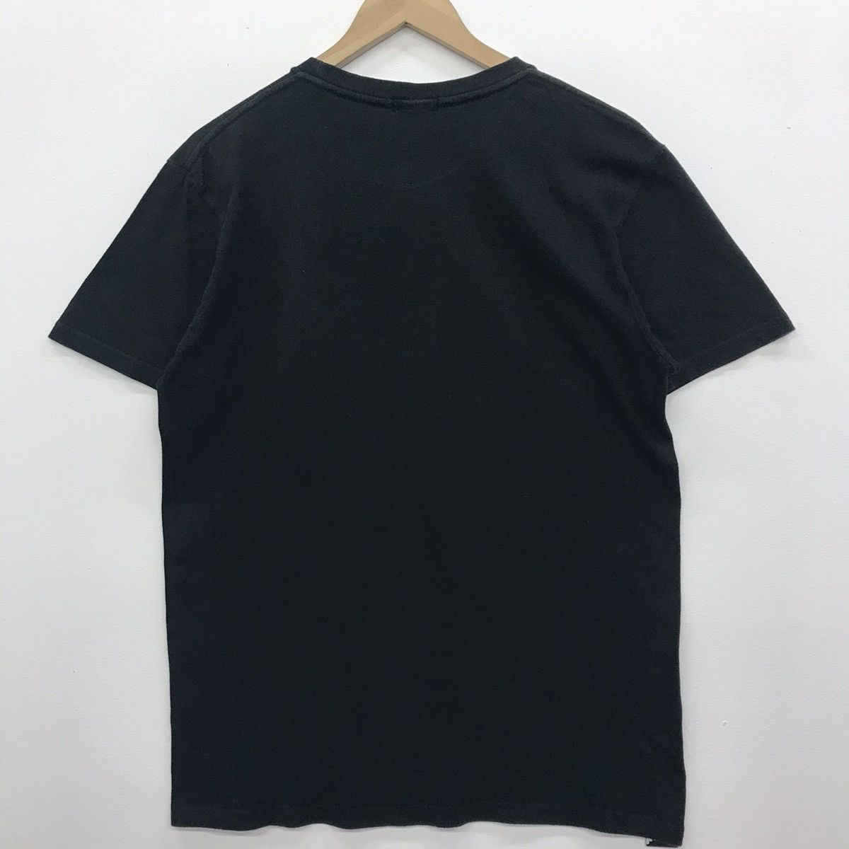 Japanese Brand Rare!! Sadako Vs Kayako Horror Movie Tee Size US L / EU 52-54 / 3 - 6 Thumbnail