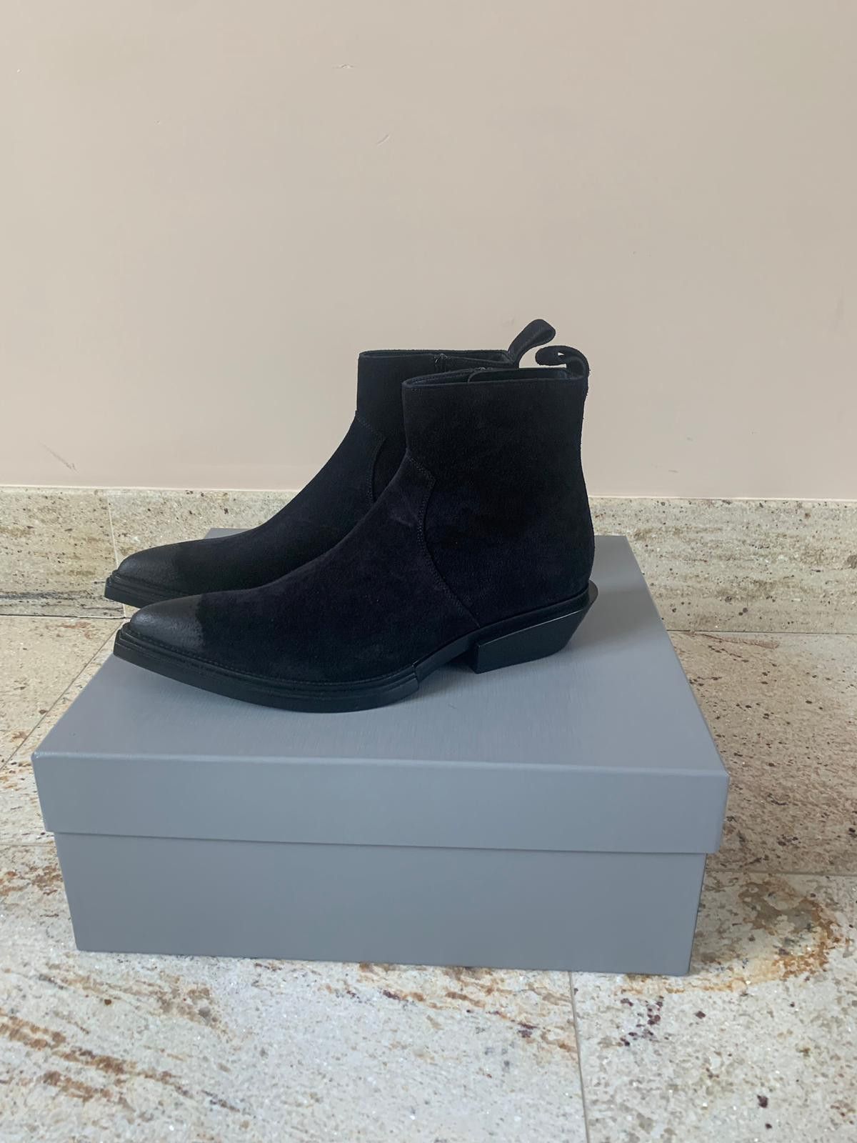 Balenciaga o1rshd1 Santiag 40 Boots in Black Size US 9 / EU 42 - 1 Thumbnail