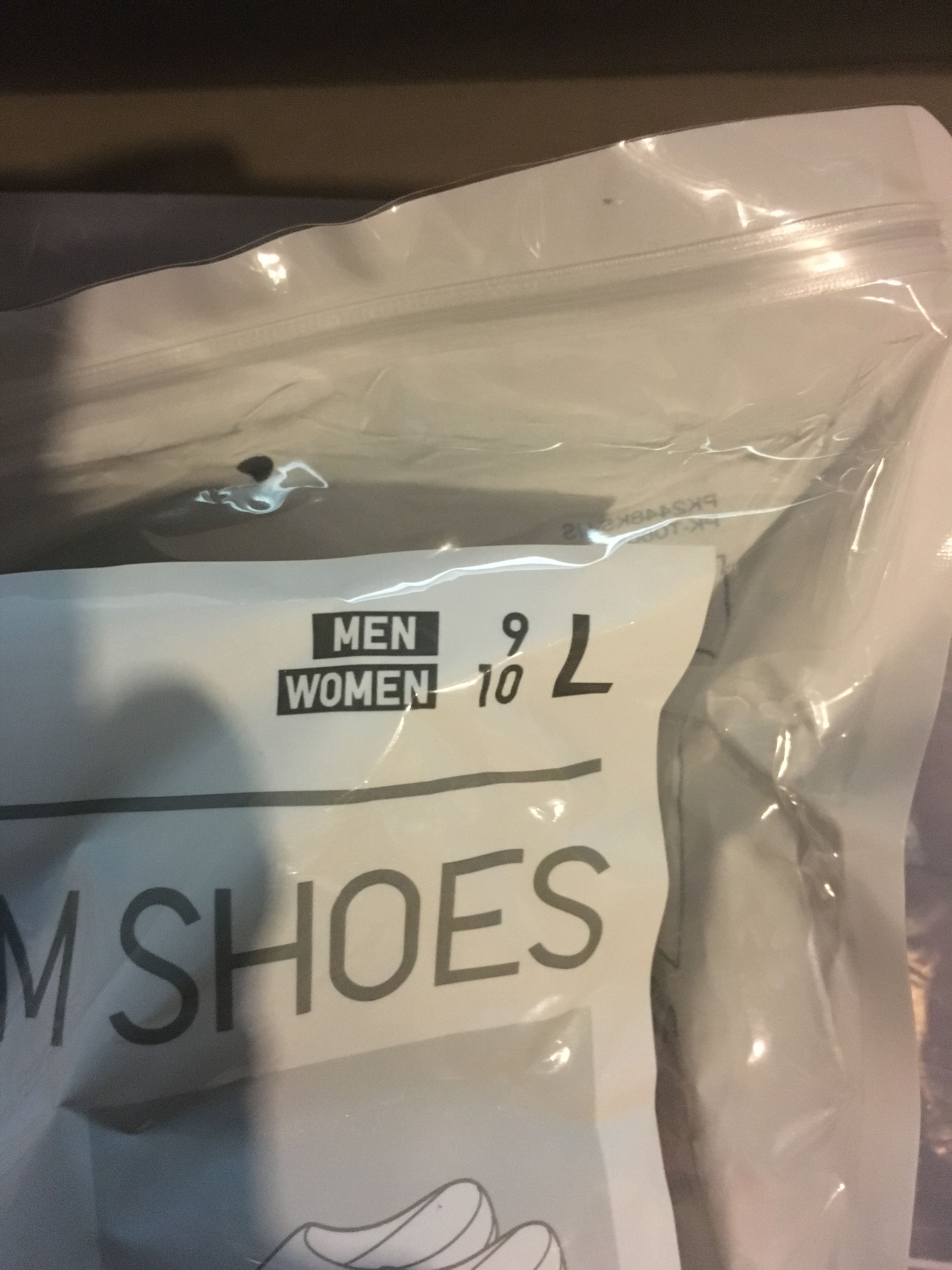 Kaws × Uniqlo Uniqlo X Kaws Room Shoes Size L Size US 9 / EU 42 - 2 Thumbnail