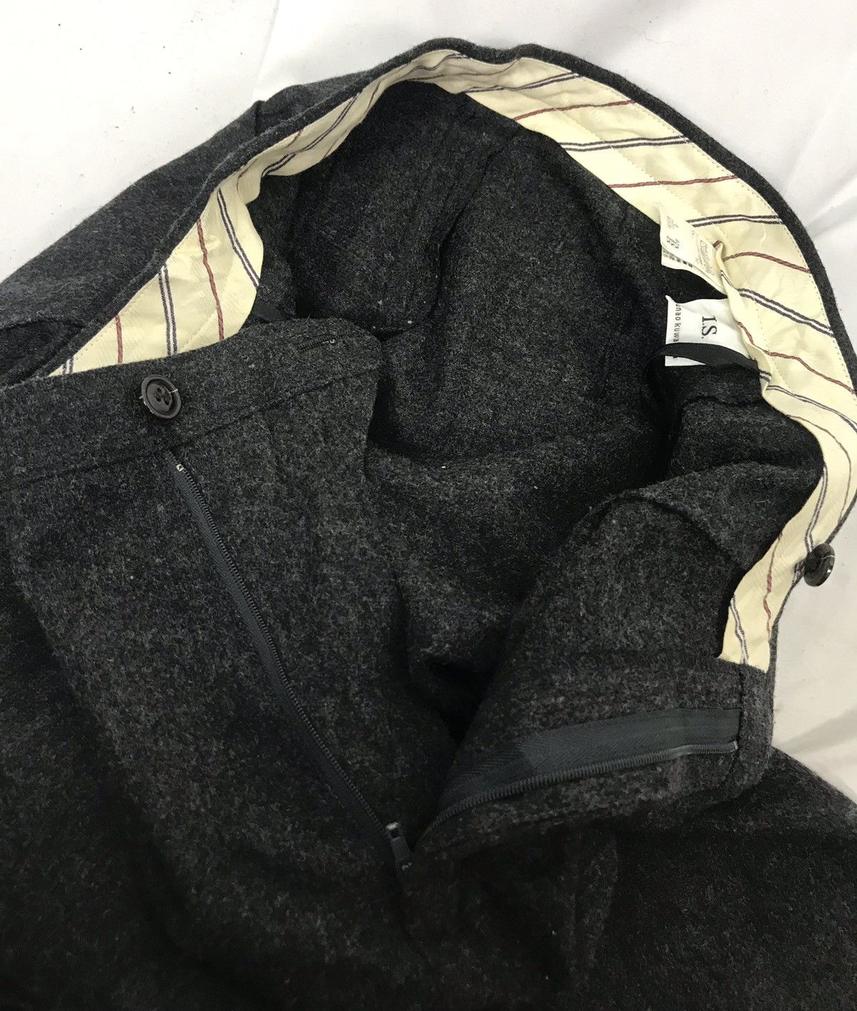 Issey Miyake × Japanese Brand × Sunao Kuwahara IS Sunao kuwahara wool pants by issey miyake Size 25" / US 0 / IT 36 - 7 Thumbnail
