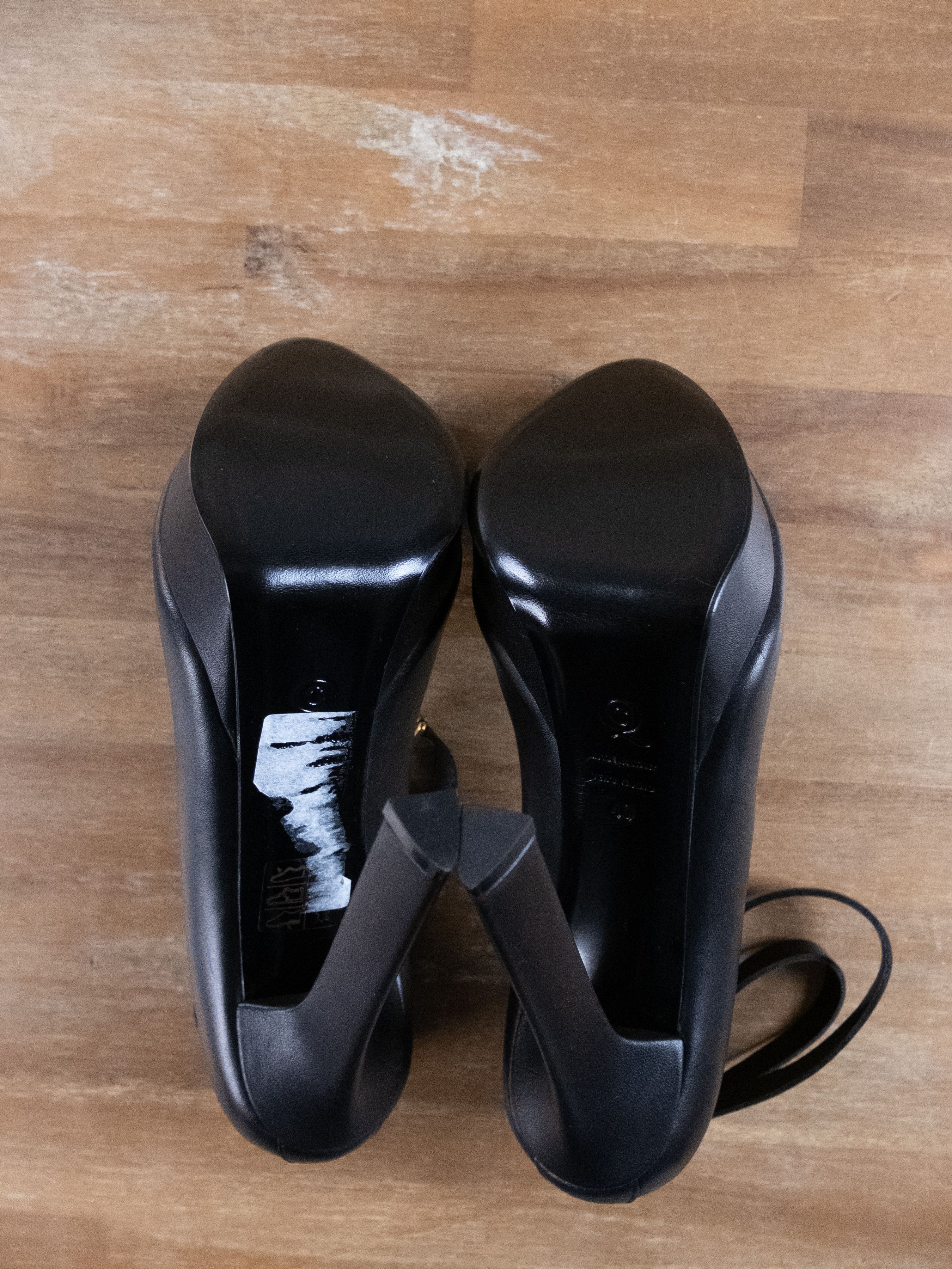 Alexander McQueen ALEXANDER MCQUEEN black leather platform sandals pumps 40 q Size US 10 / IT 40 - 8 Thumbnail