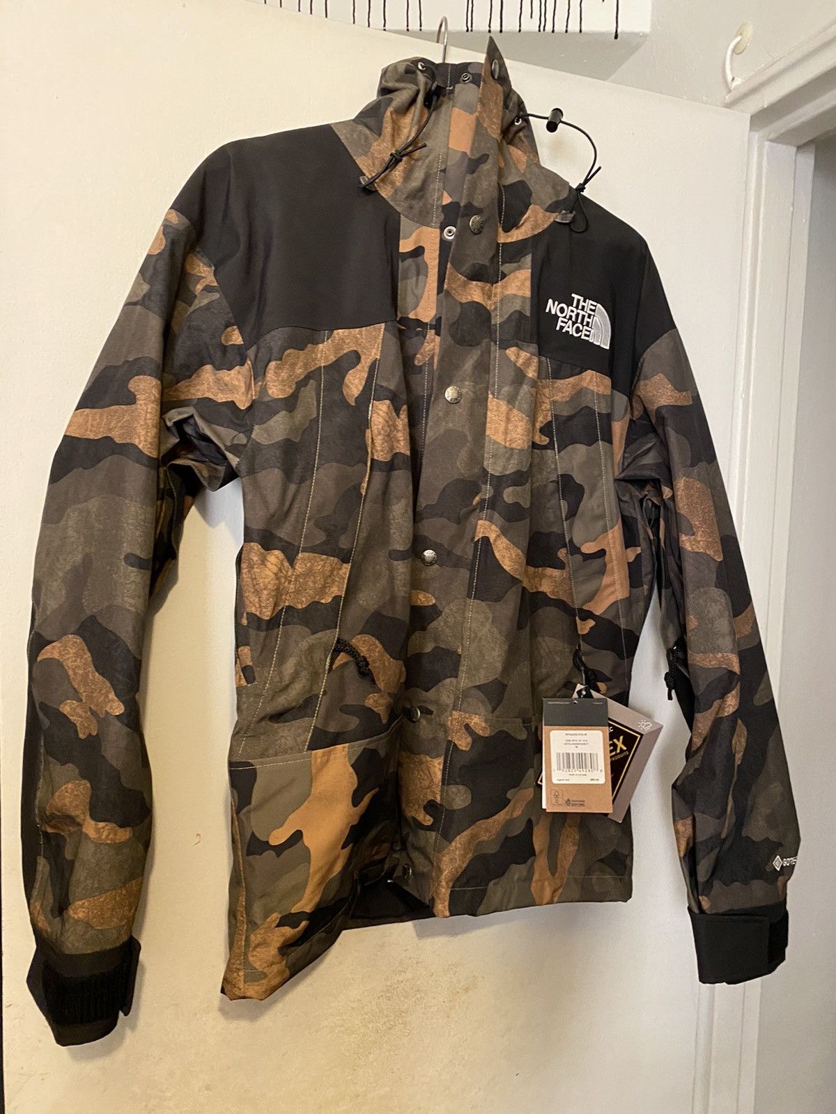 The north face 1990 best sale mountain jacket gtx camo