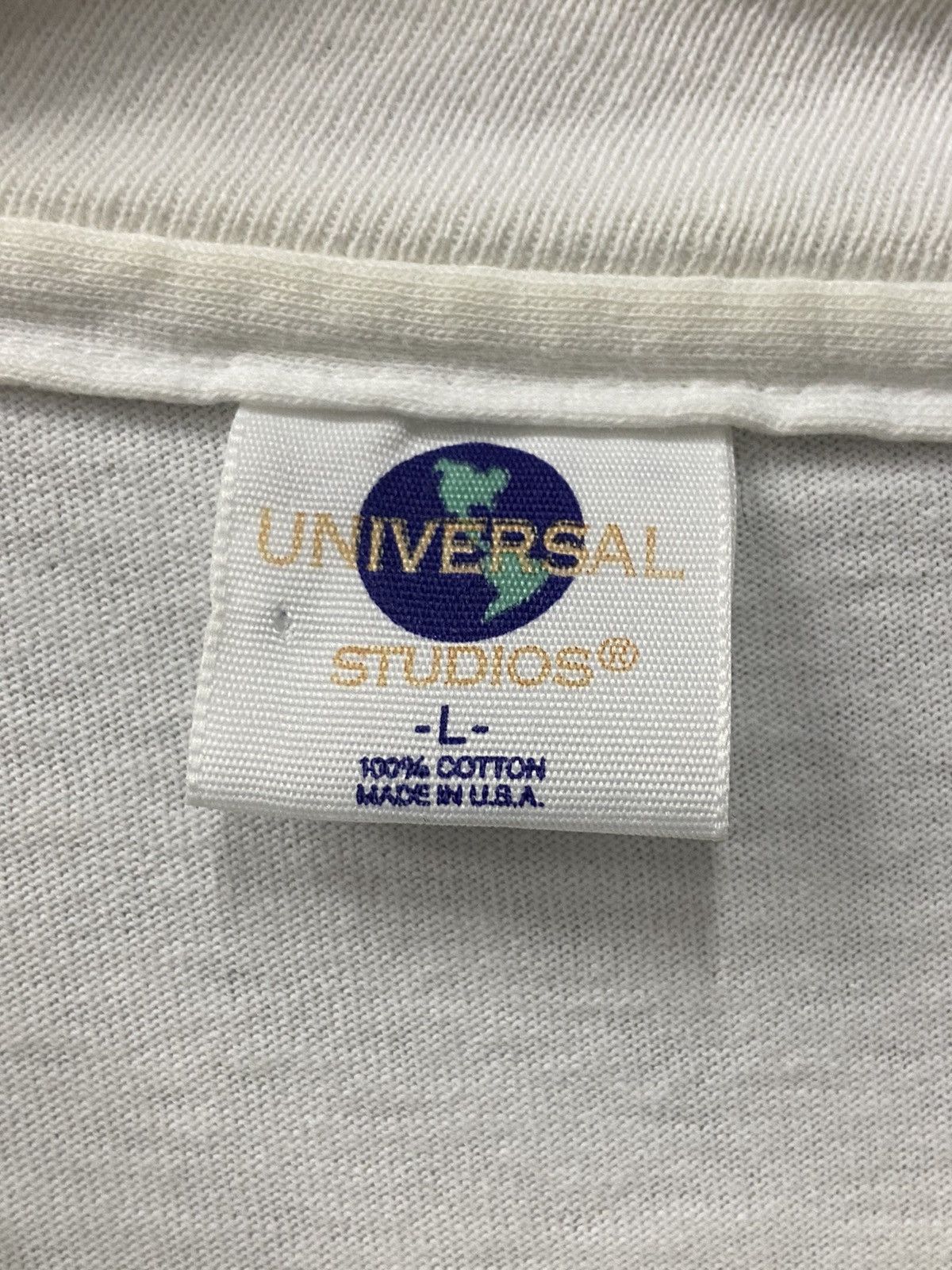 Universal Studios × Vintage Vintage 90’s Unversal Studios Hollywood Embossed Print Tee Size US L / EU 52-54 / 3 - 8 Thumbnail