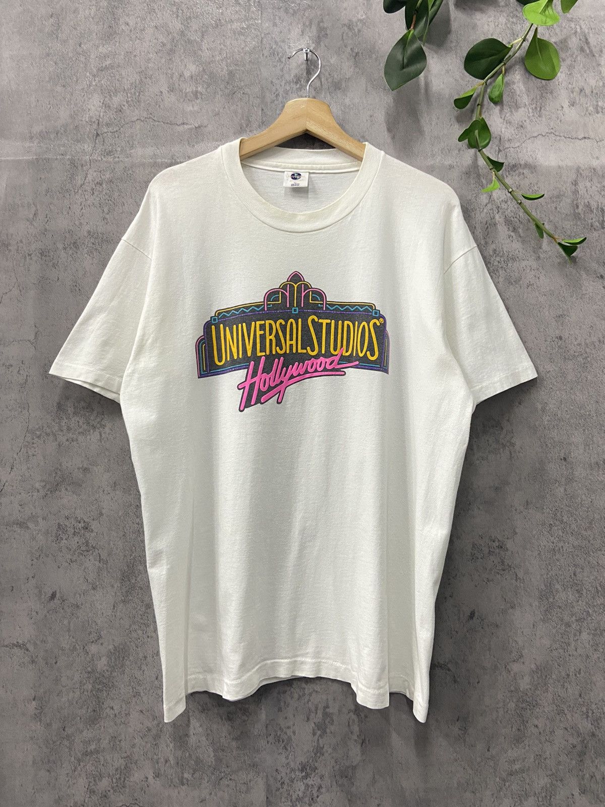Universal Studios × Vintage Vintage 90’s Unversal Studios Hollywood Embossed Print Tee Size US L / EU 52-54 / 3 - 1 Thumbnail