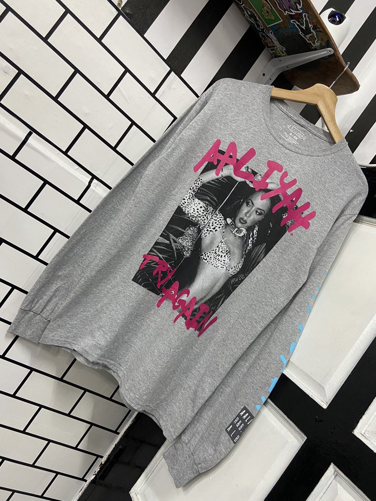 Rap Tees × Vintage Aaliyah “Try Again” Raptees Long Sleeve Tshirt Size US M / EU 48-50 / 2 - 3 Thumbnail