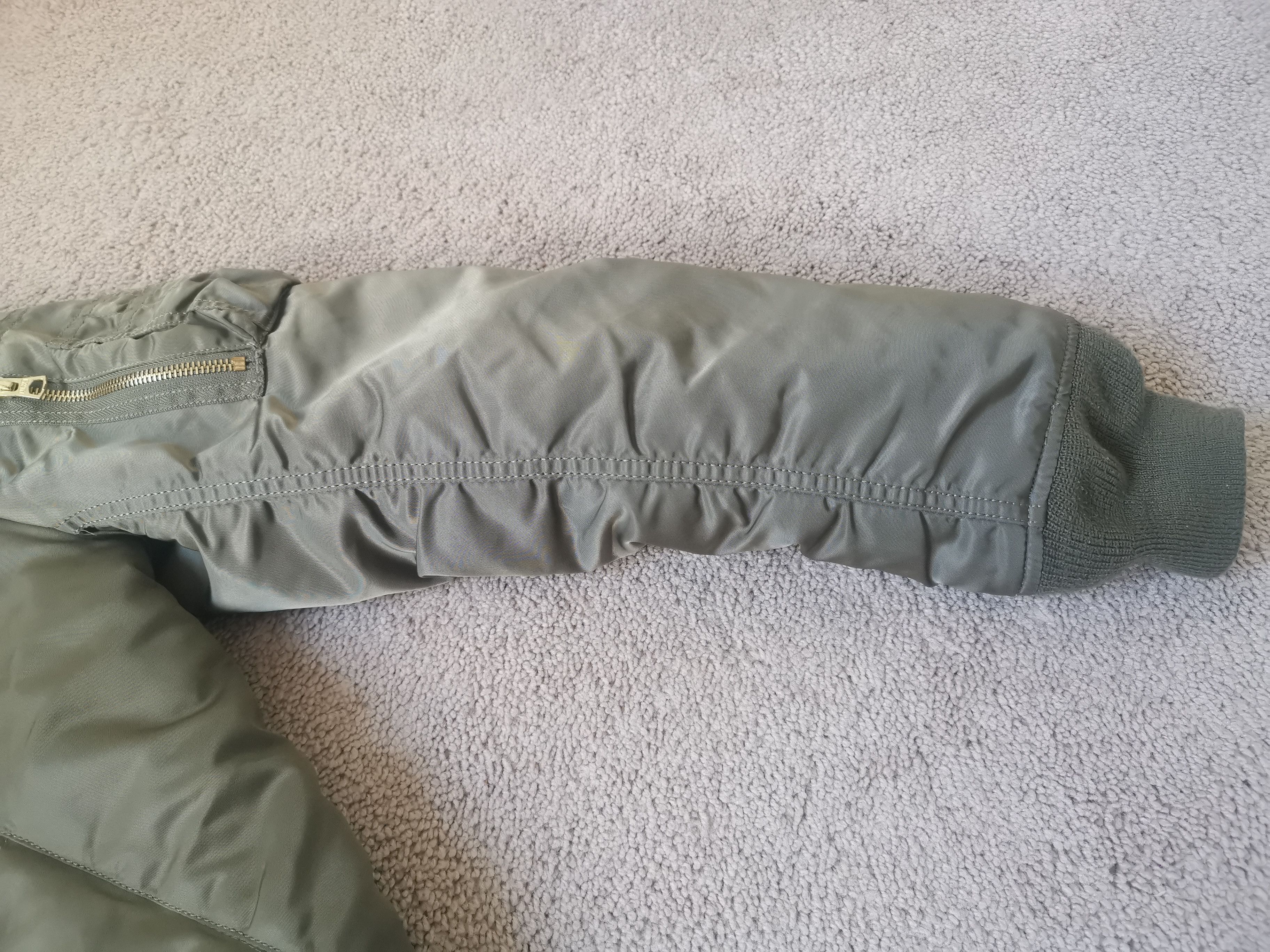 Alpha Industries MA-1 Bomber jacket Size US S / EU 44-46 / 1 - 7 Thumbnail