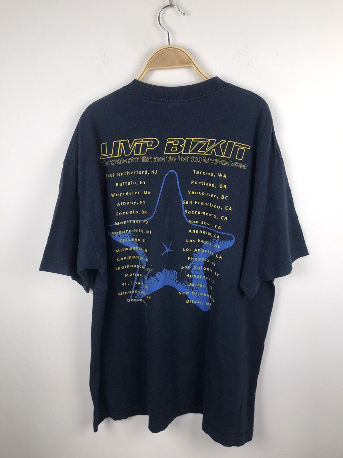 Band Tees × Vintage Limp Bizkit Choclate Starfish And The Hot Dog Flavored Water Size US XL / EU 56 / 4 - 2 Thumbnail
