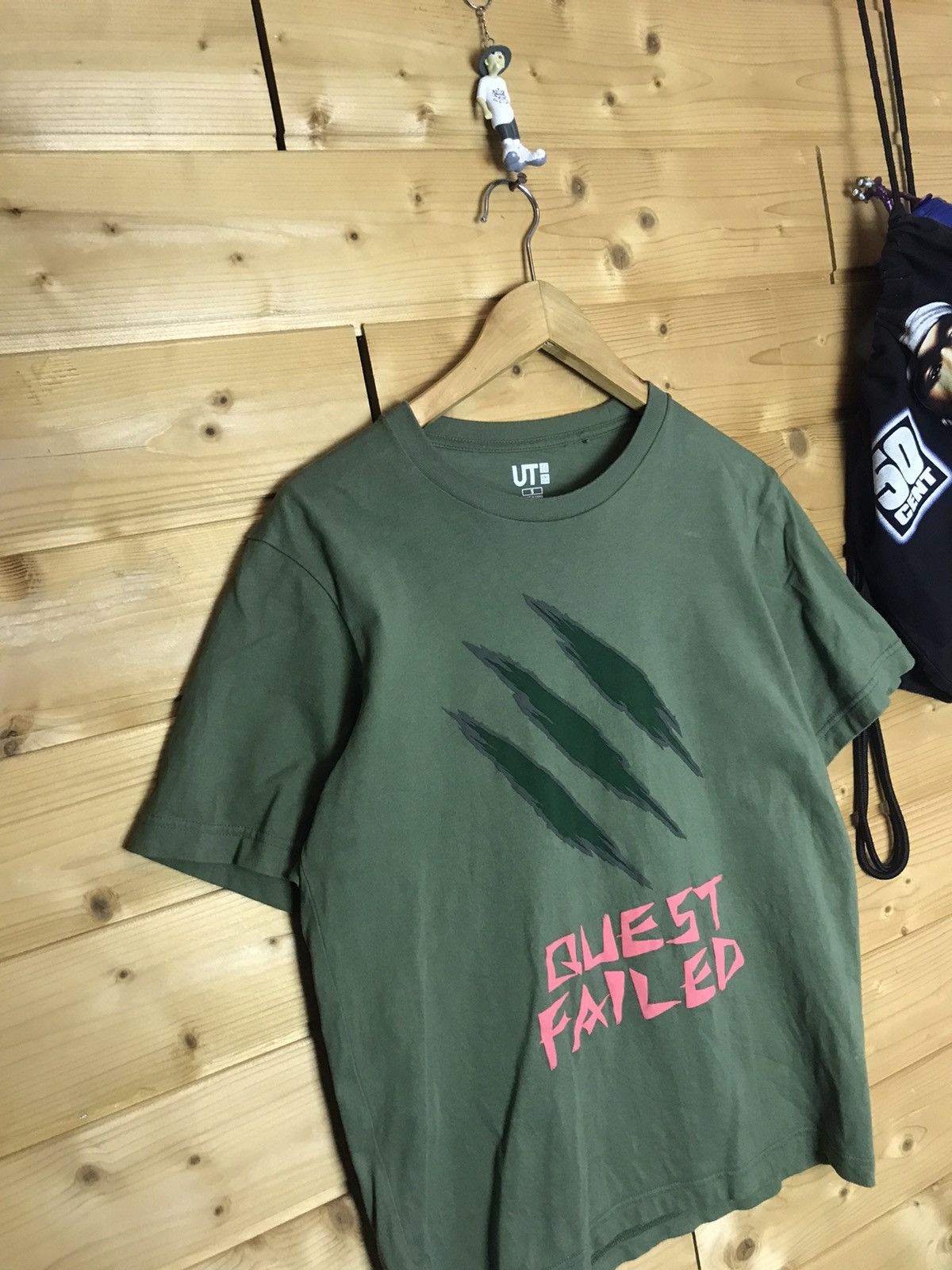Uniqlo Uniqlo X Capcom t-shirt Size US S / EU 44-46 / 1 - 2 Thumbnail