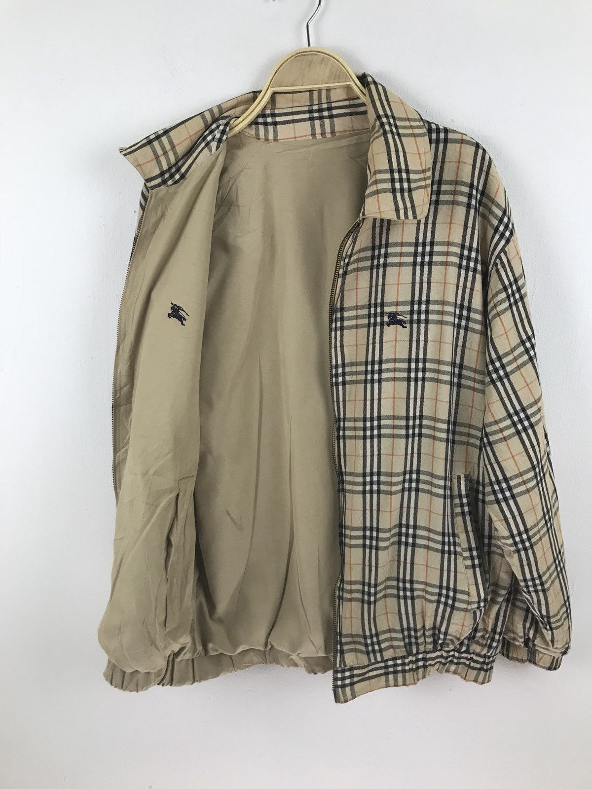 Burberry BURBERRY NOVA CHECK REVERSIBLE JACKET Size US M / EU 48-50 / 2 - 2 Thumbnail