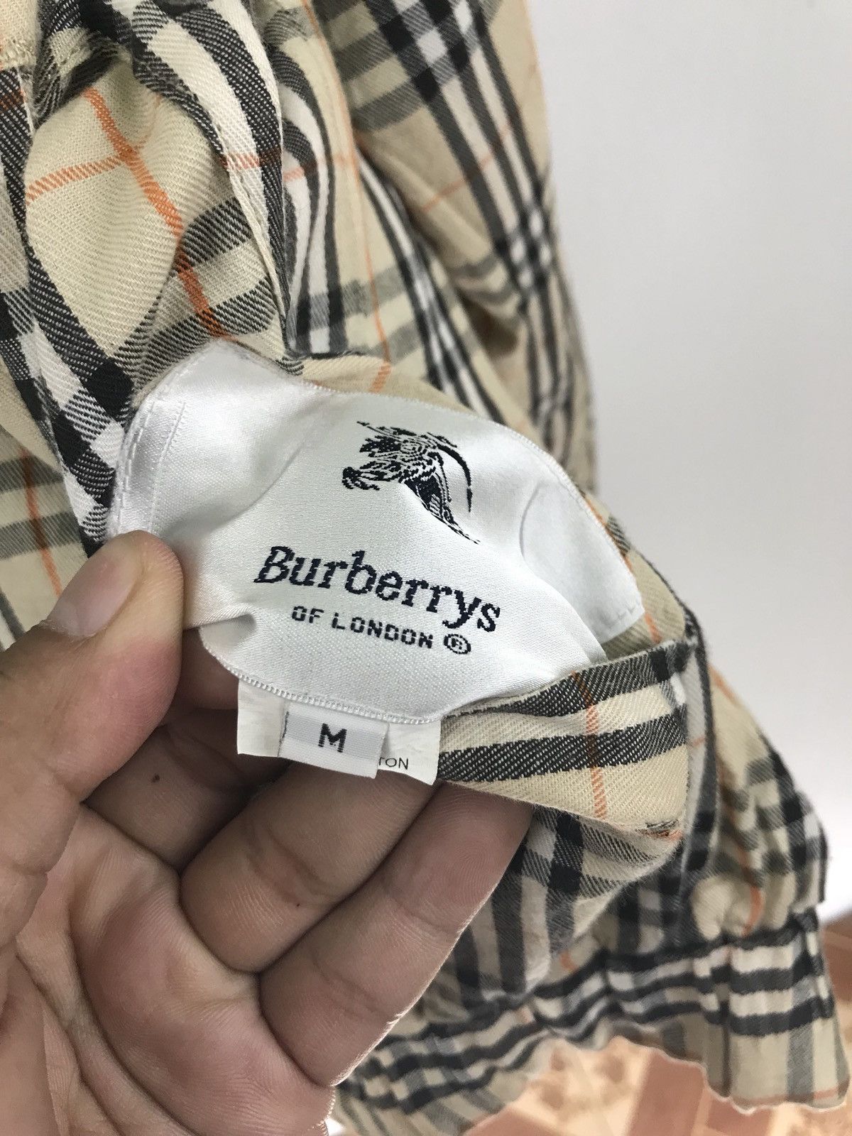 Burberry BURBERRY NOVA CHECK REVERSIBLE JACKET Size US M / EU 48-50 / 2 - 5 Thumbnail