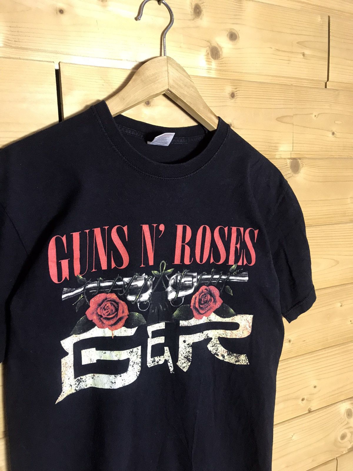 Vintage Vintage Guns N Roses 2006 tour t-shirt Size US S / EU 44-46 / 1 - 1 Thumbnail