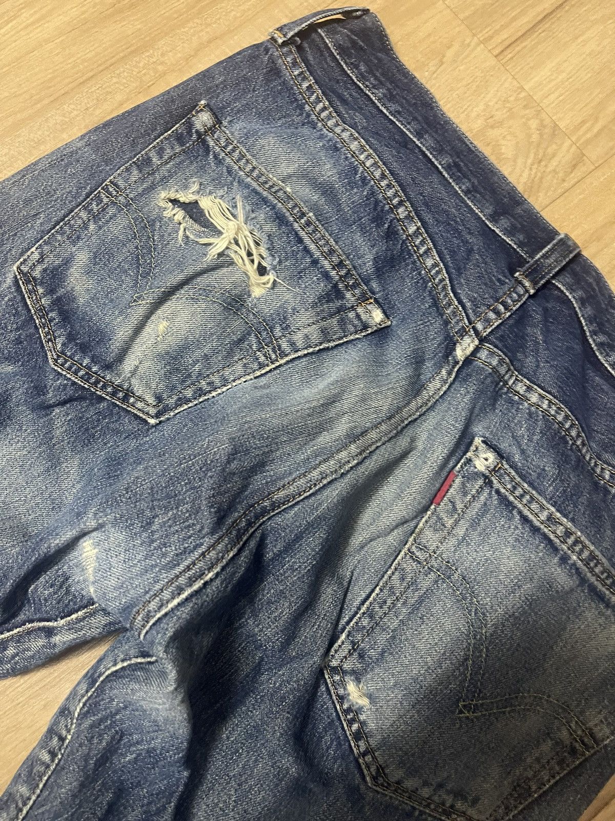 Levi's Vintage Clothing Levis 501 Big E distressed jeans Size US 33 - 7 Thumbnail