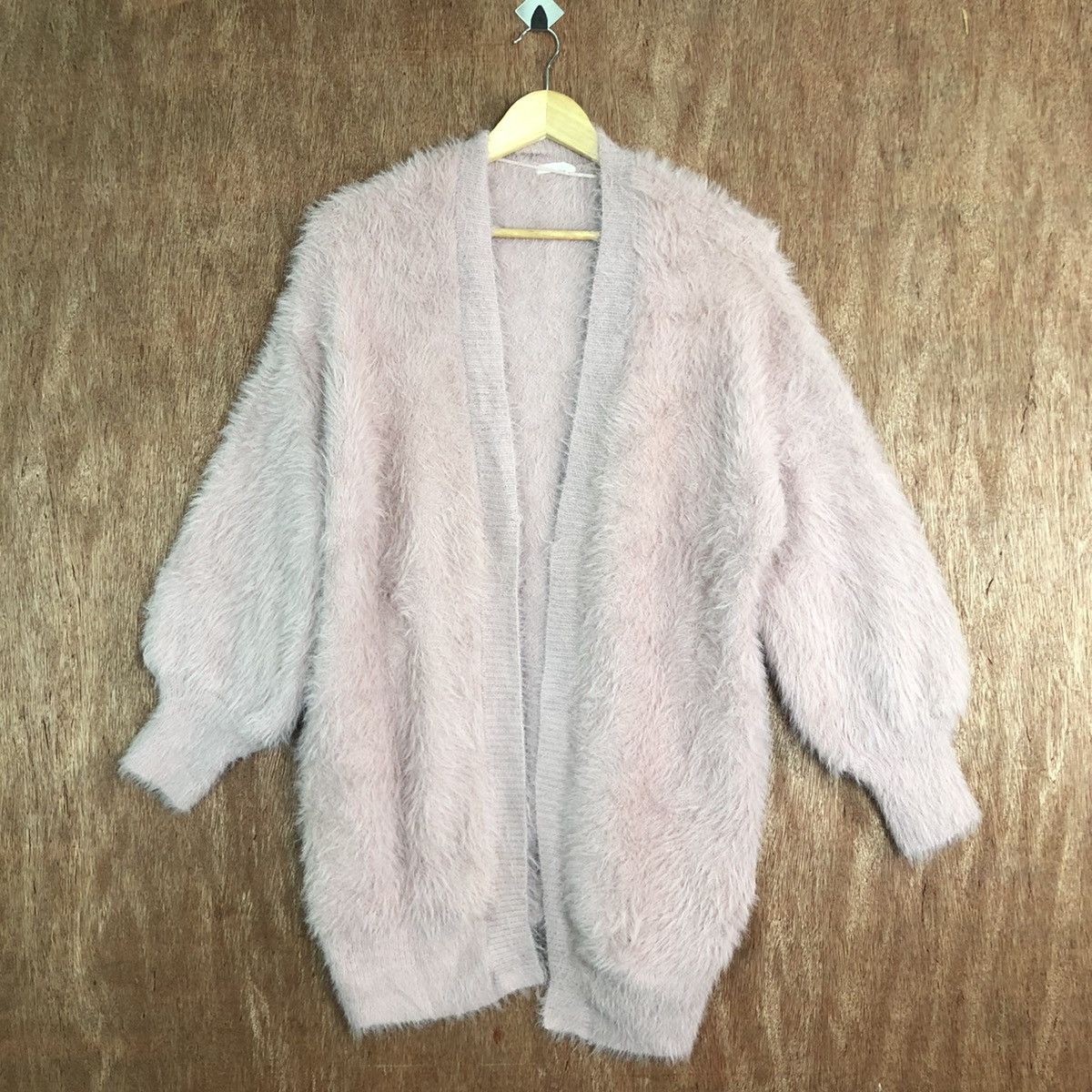 Aran Isles Knitwear GU Japan Light pink Cardigan Mohair soft fur Knitwear Size US L / EU 52-54 / 3 - 1 Thumbnail