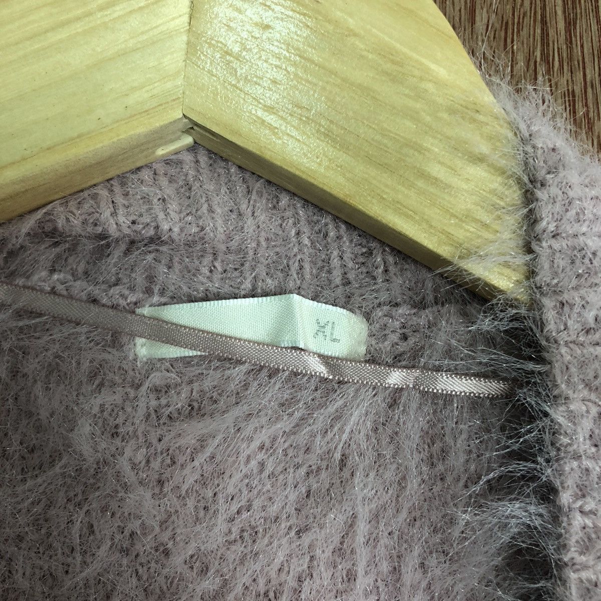 Aran Isles Knitwear GU Japan Light pink Cardigan Mohair soft fur Knitwear Size US L / EU 52-54 / 3 - 9 Thumbnail