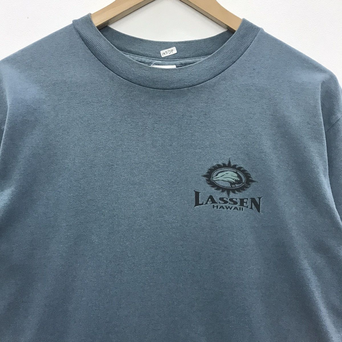 Japanese Brand Rare!! Lassen Hawaii Surfing Japanese Brand Tee Size US M / EU 48-50 / 2 - 4 Thumbnail