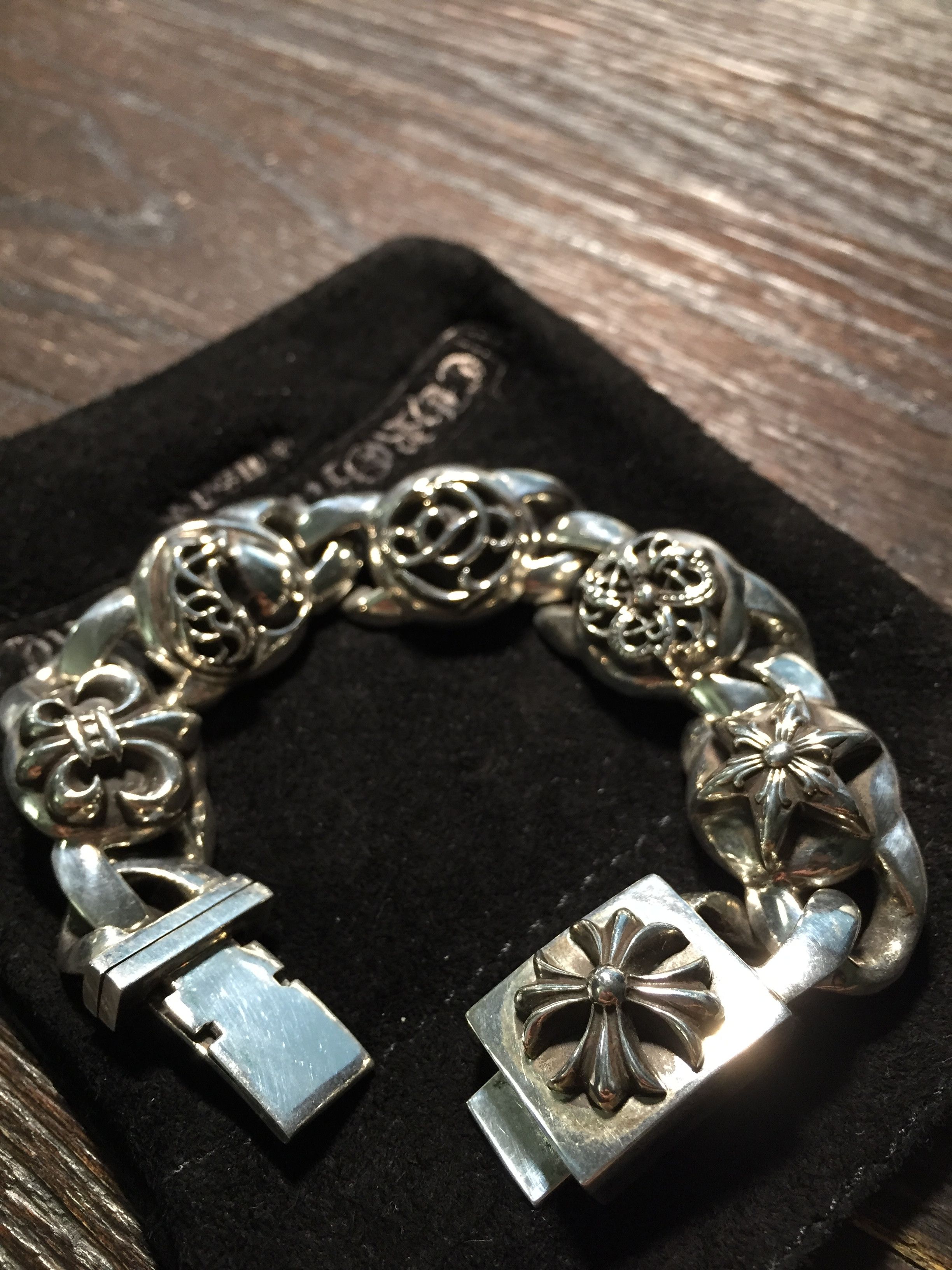 Bracelet with different prints