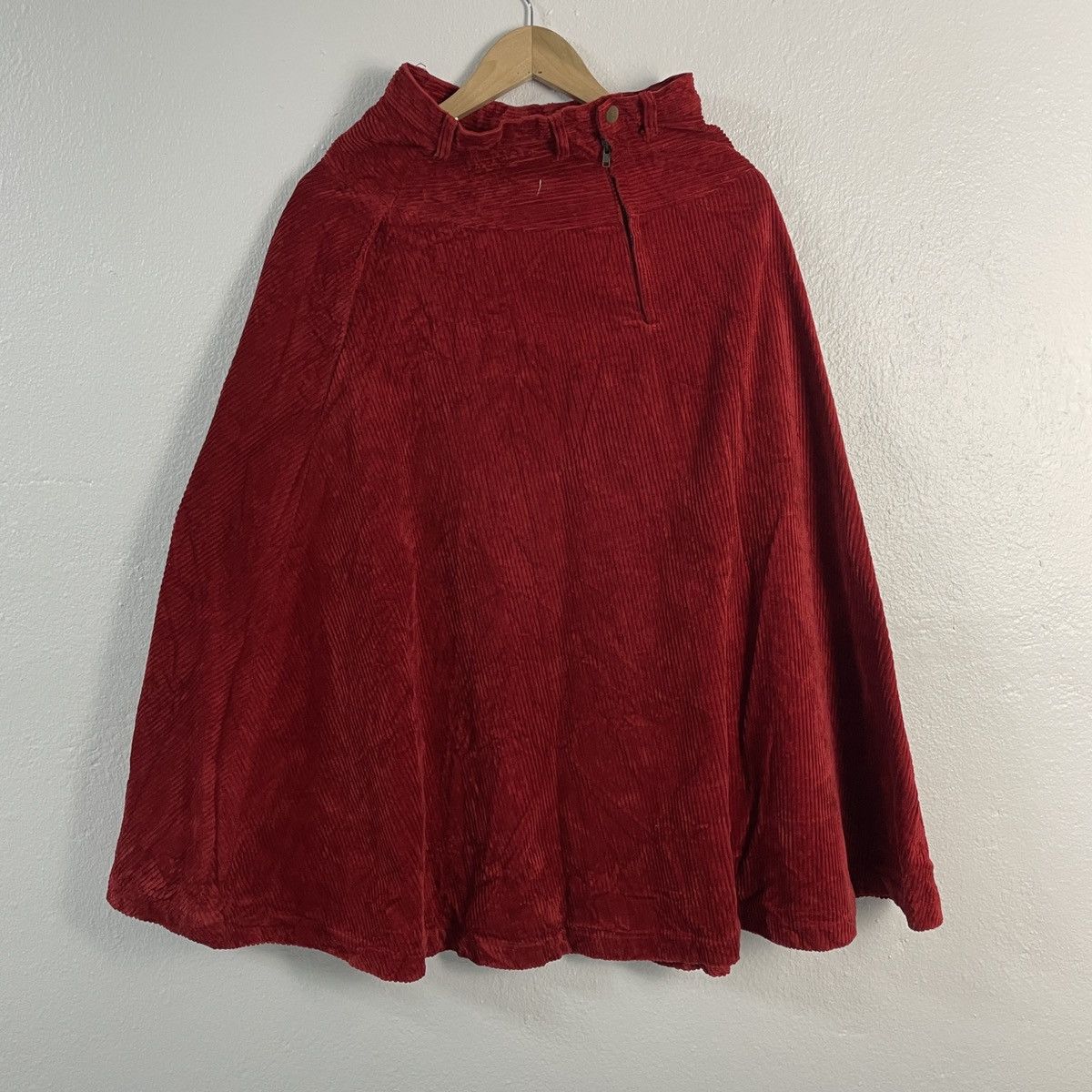 Issey Miyake Vintage Issey Miyake Courduroy Long Skirt Size 24" / US 00 / IT 34 - 1 Thumbnail