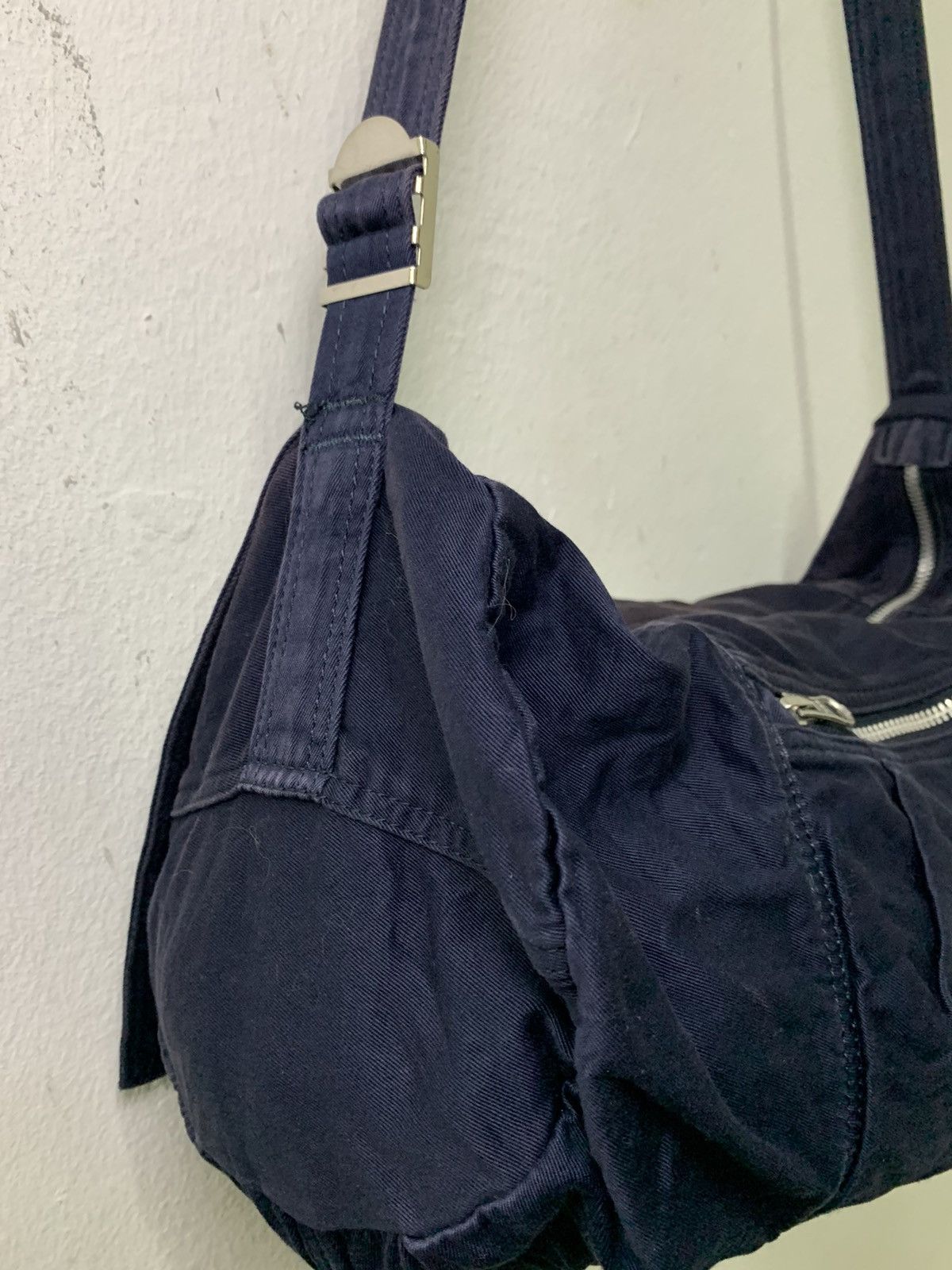 CABANE de ZUCCa Cabane de Zucca Military Style Sling Bag Size ONE SIZE - 9 Thumbnail