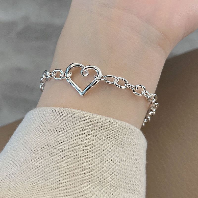 Jewelry Hollow Love Heart Bracelet Size ONE SIZE - 1 Thumbnail