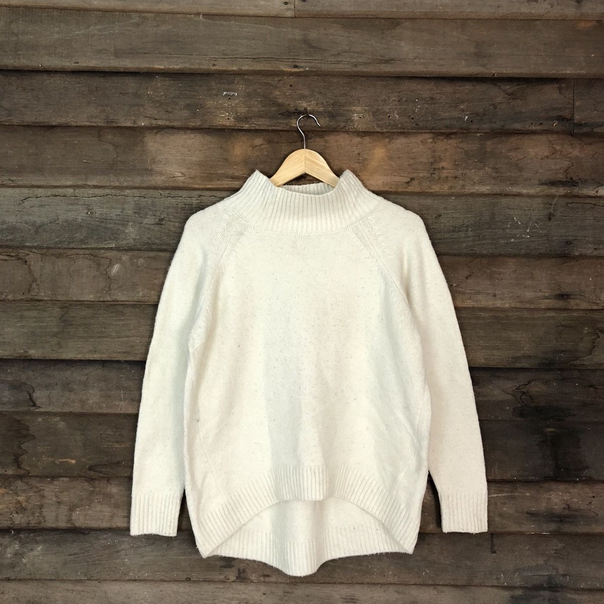 image of Homespun Knitwear x Lowrys Farm White Shag Shaggy Knitwear 0549, Men's (Size Medium)