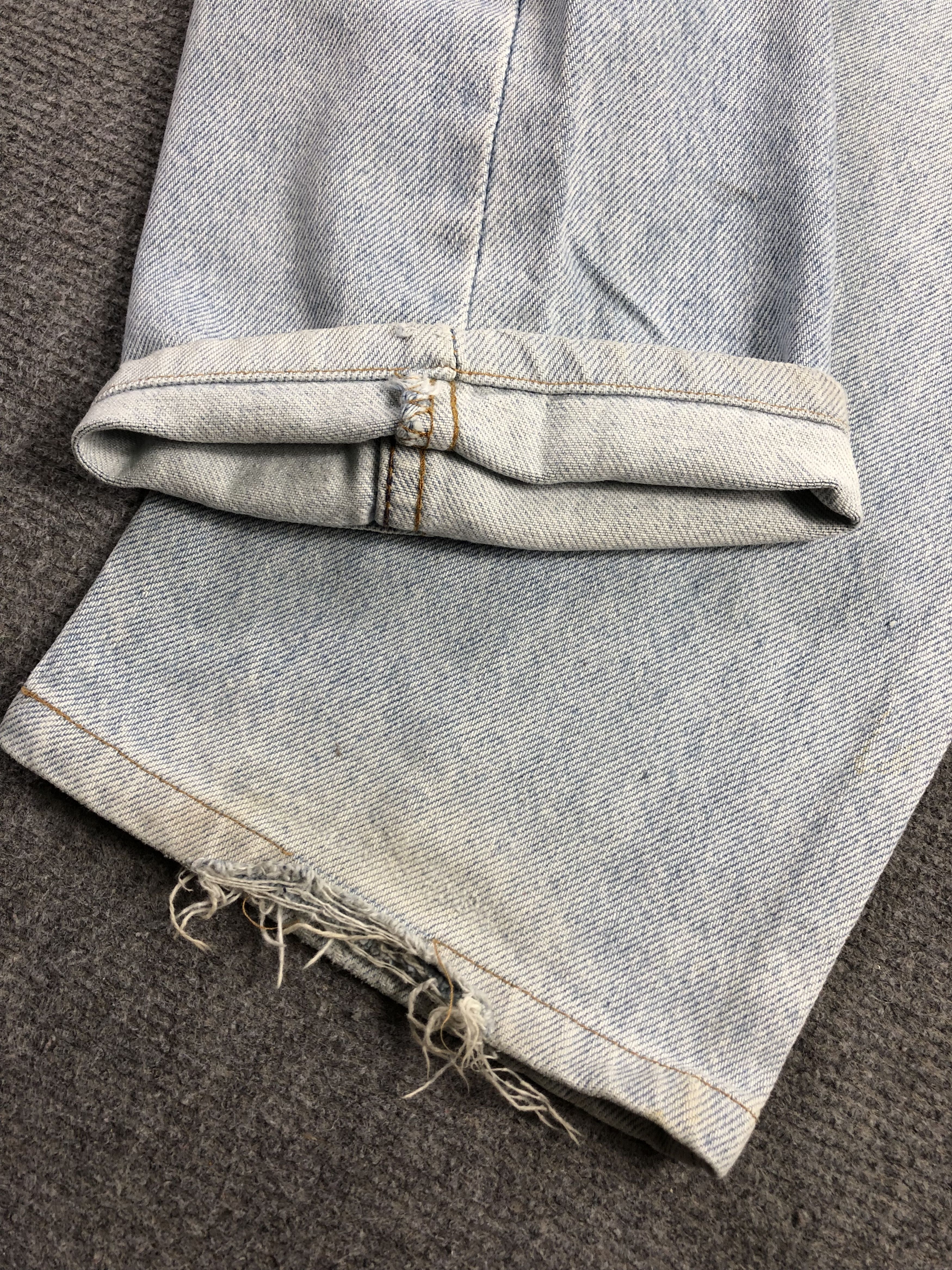 Levi's Light Blue Levis Denim Jeans 28x30 Size US 27 - 13 Thumbnail