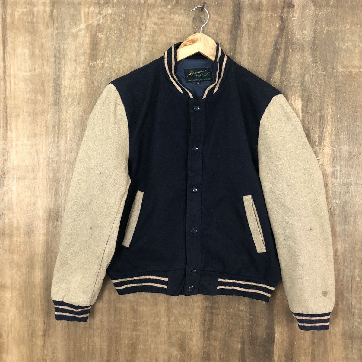 Japanese Brand HAZEWIND FADED DARK BLUE GREY WOOL VARSITY JACKET #1870 Size US M / EU 48-50 / 2 - 3 Thumbnail