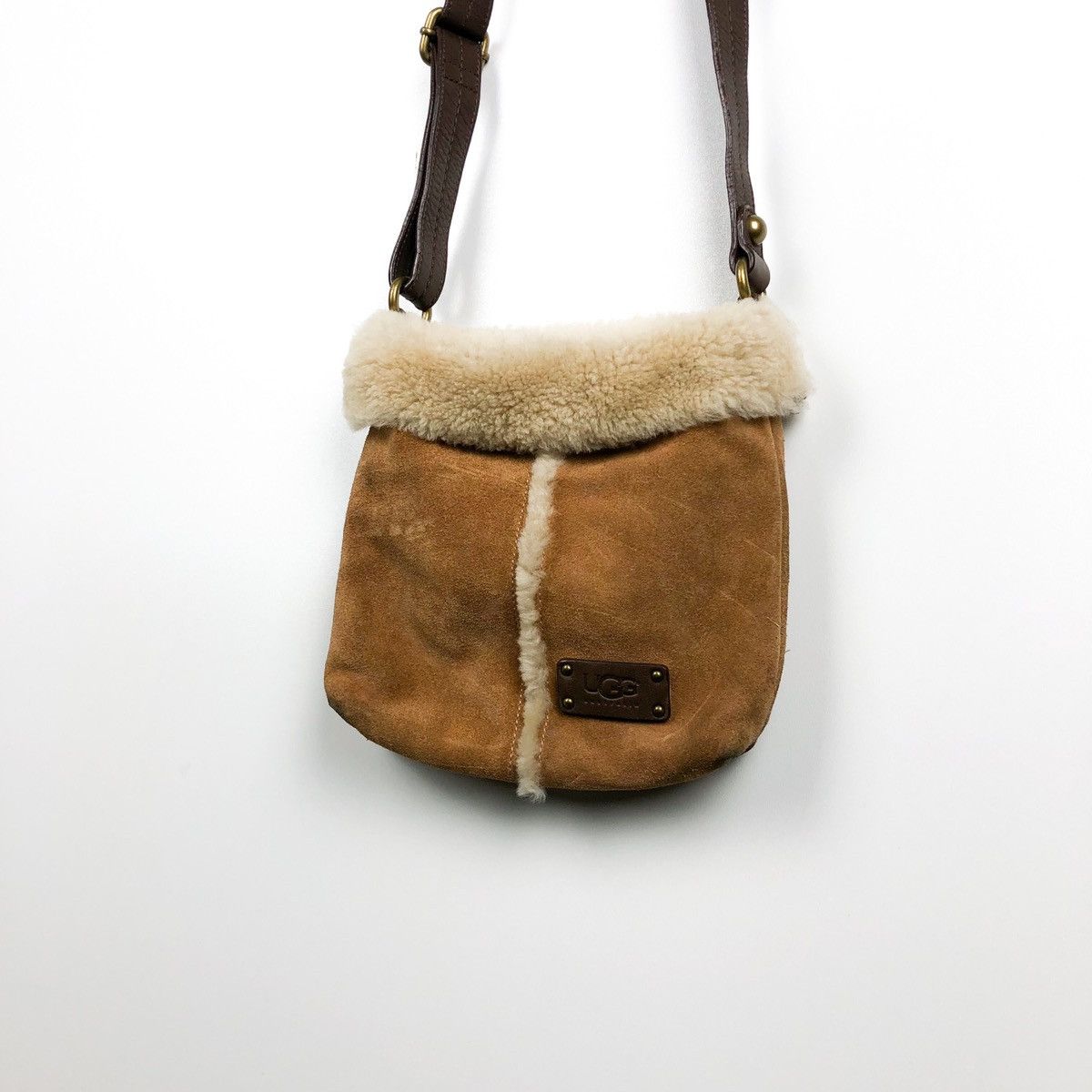 Japanese Brand Ugg sheepskin Leather suede Crossbody bag Size ONE SIZE - 2 Thumbnail