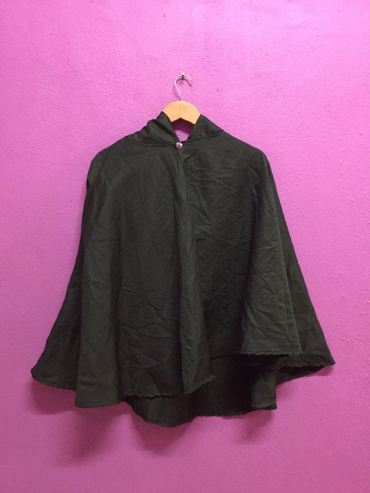 Anime Attack On Titan Cloaks Size L Size US XXL / EU 58 / 5 - 1 Thumbnail
