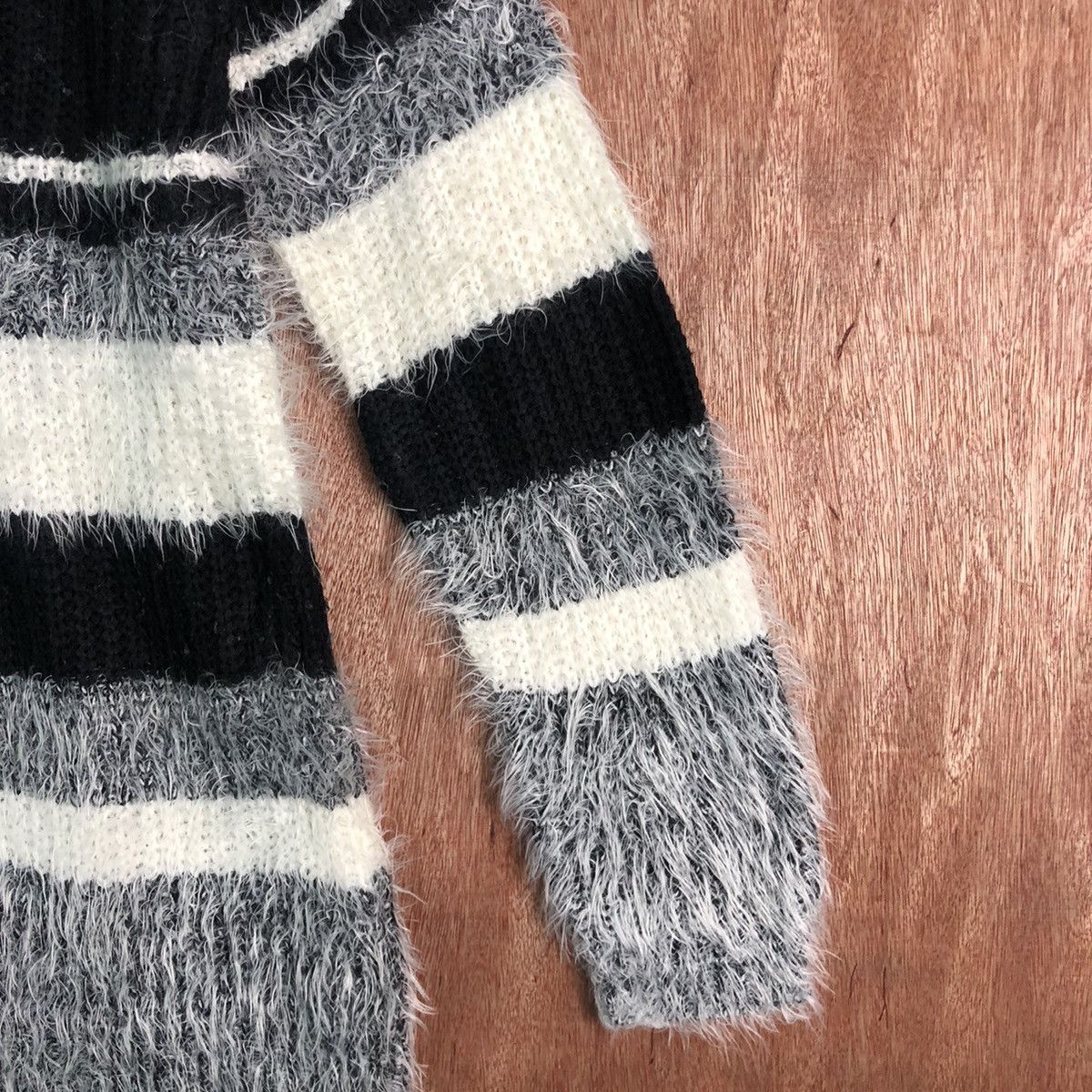 OVER THE STRiPES JAPAN INGNI STRIPED MOHAIR KNITWEAR SWEATER Size US M / EU 48-50 / 2 - 5 Thumbnail