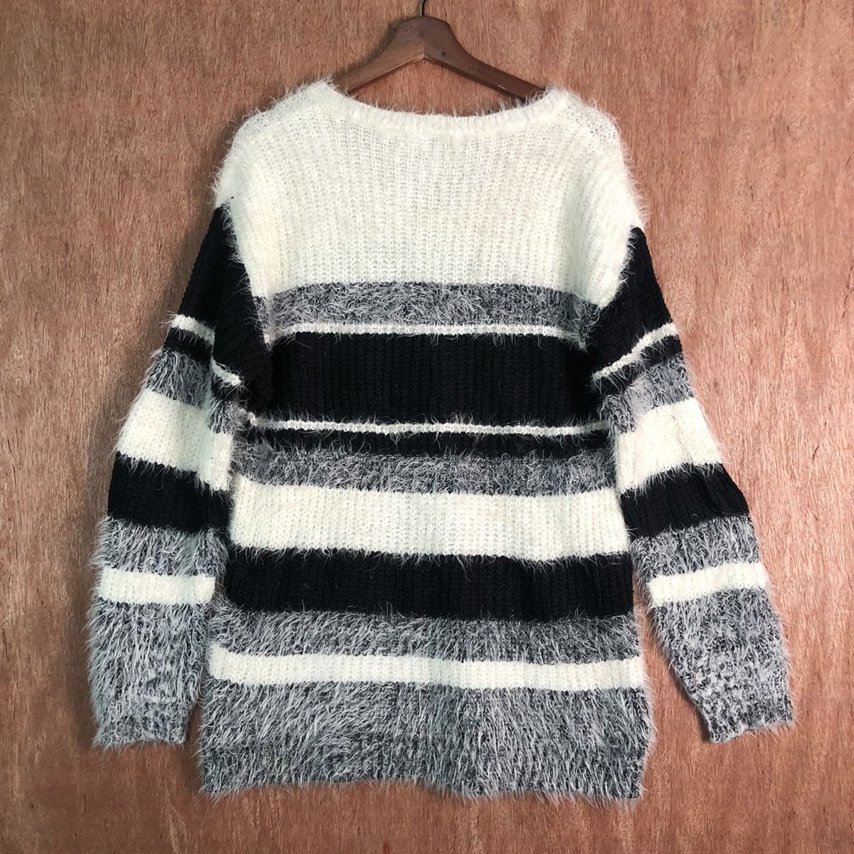 OVER THE STRiPES JAPAN INGNI STRIPED MOHAIR KNITWEAR SWEATER Size US M / EU 48-50 / 2 - 11 Thumbnail