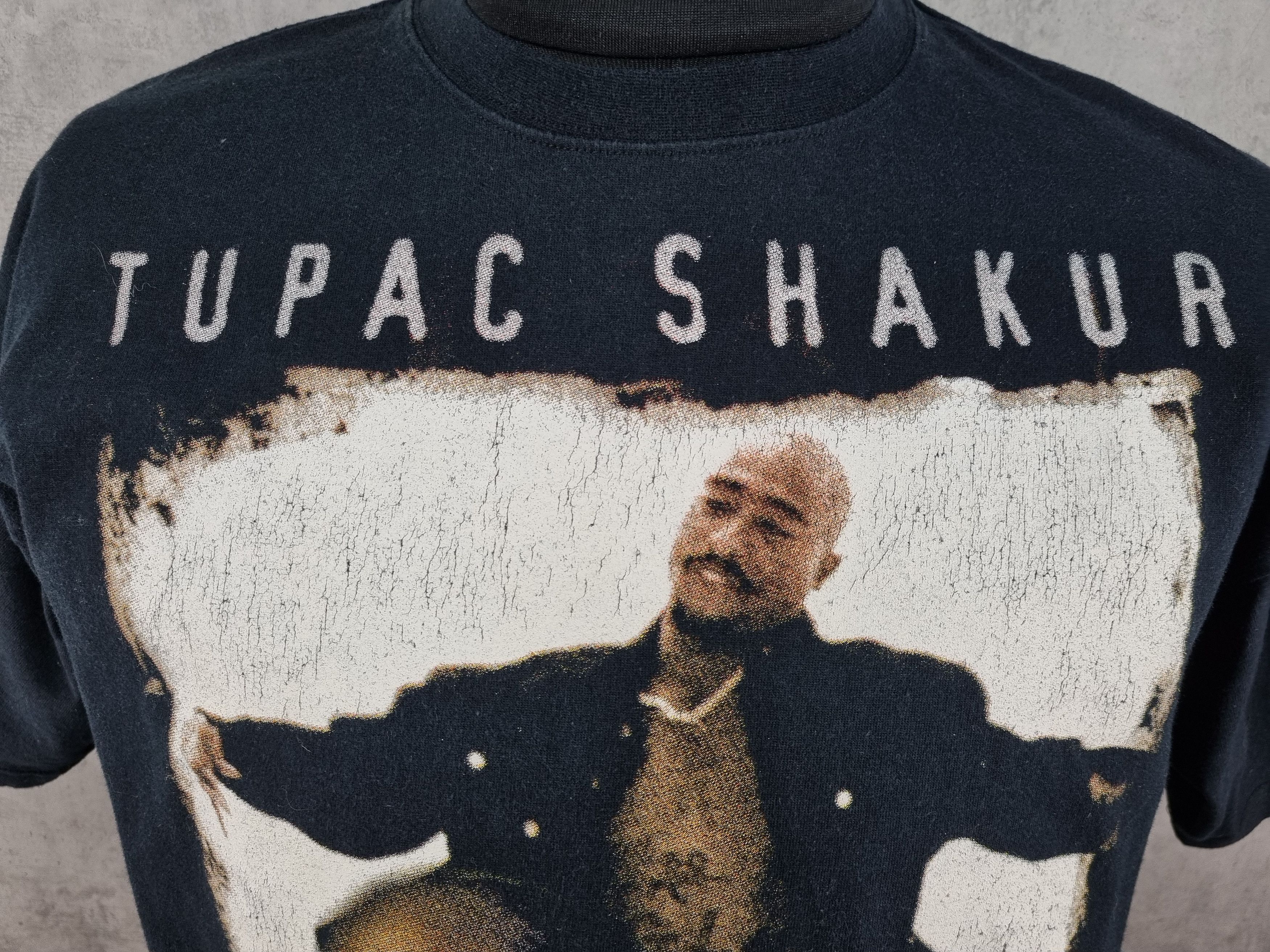 Rap Tees × Vintage Vintage Tupac Shakur Portrait Rare Print Rap Tee Size US XL / EU 56 / 4 - 4 Thumbnail