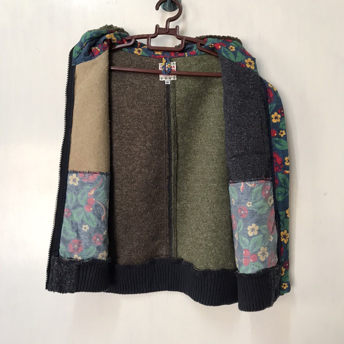 Japanese Brand Titicaca hoodie vest nice design Size US S / EU 44-46 / 1 - 11 Thumbnail