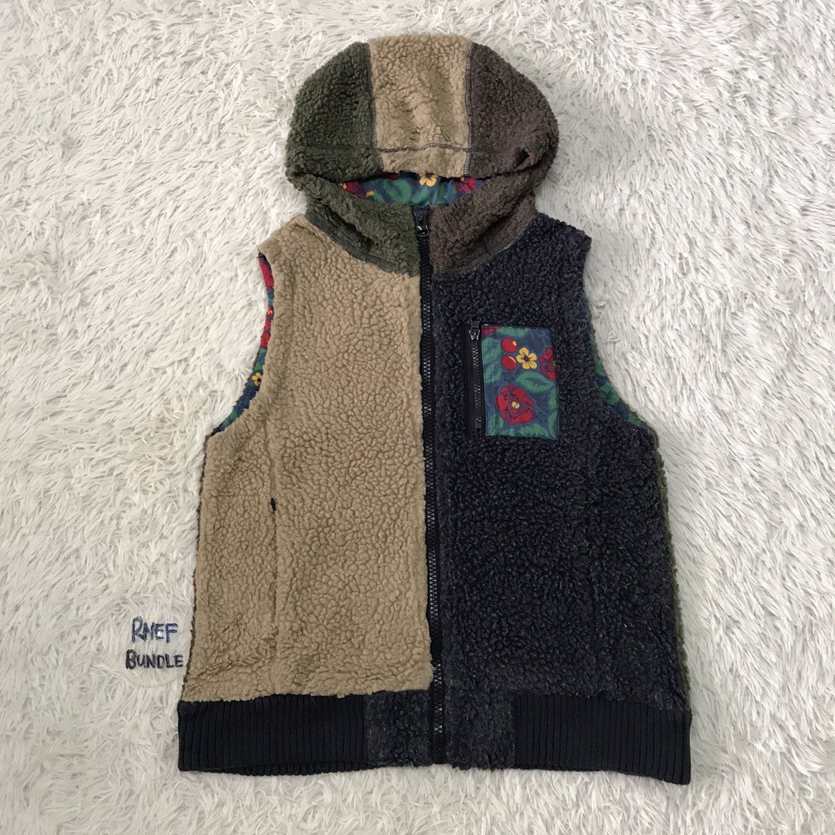 Japanese Brand Titicaca hoodie vest nice design Size US S / EU 44-46 / 1 - 15 Thumbnail