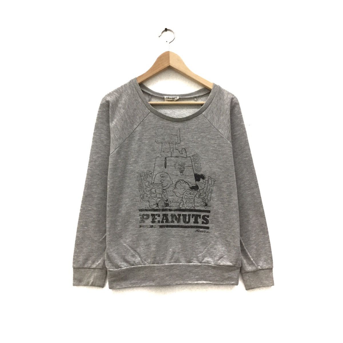 Vintage Peanuts Snoopy Sweatshirt Biglogo Snoopy Family