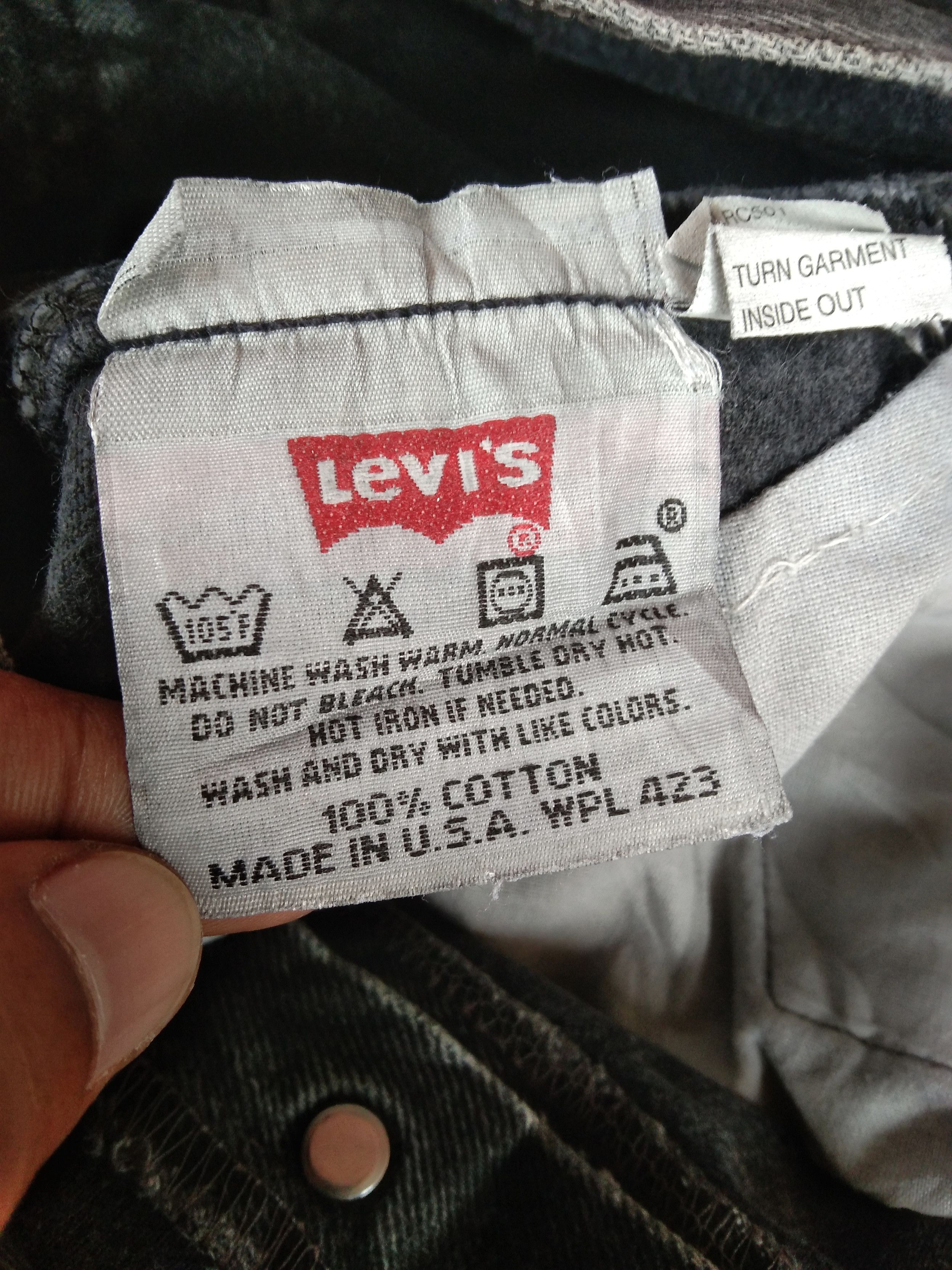 Levi's 90s Vintage Levi's 501 Made In USA Distressed Jeans 33x30 Size US 33 - 8 Thumbnail