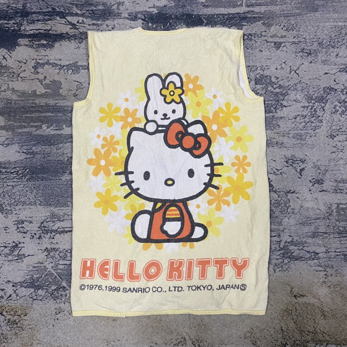 Anime × Cartoon Network × Japanese Brand Vintage Japan Only Hello Kitty Over Print Vest Size US S / EU 44-46 / 1 - 2 Thumbnail