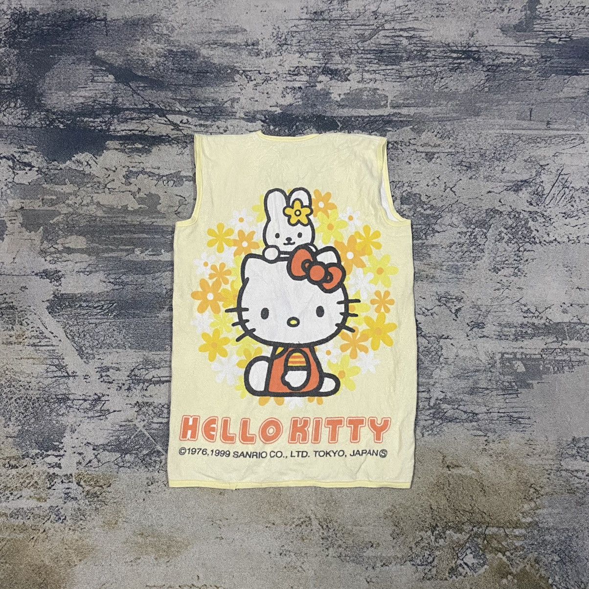 Anime × Cartoon Network × Japanese Brand Vintage Japan Only Hello Kitty Over Print Vest Size US S / EU 44-46 / 1 - 1 Thumbnail