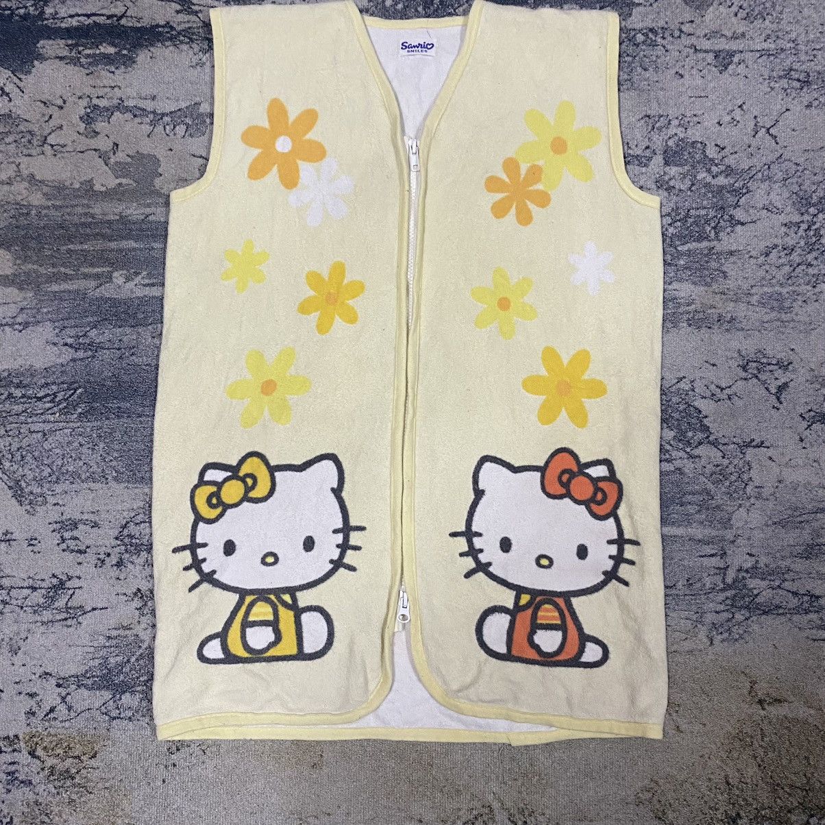 Anime × Cartoon Network × Japanese Brand Vintage Japan Only Hello Kitty Over Print Vest Size US S / EU 44-46 / 1 - 4 Thumbnail