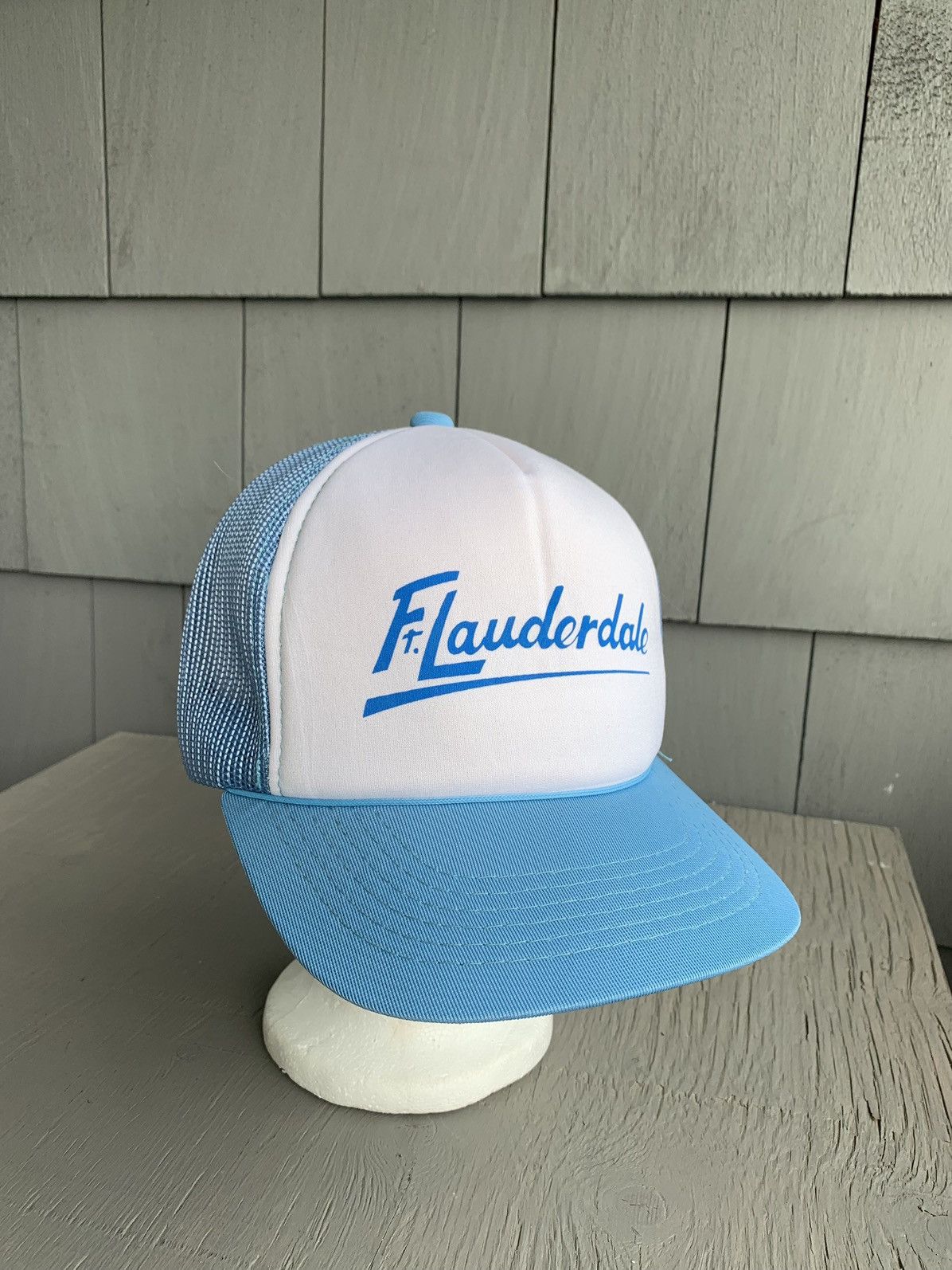 Vintage Vintage Fort Lauderdale Trucker Hat Baby Blue USA Pharrell Size ONE SIZE - 2 Thumbnail